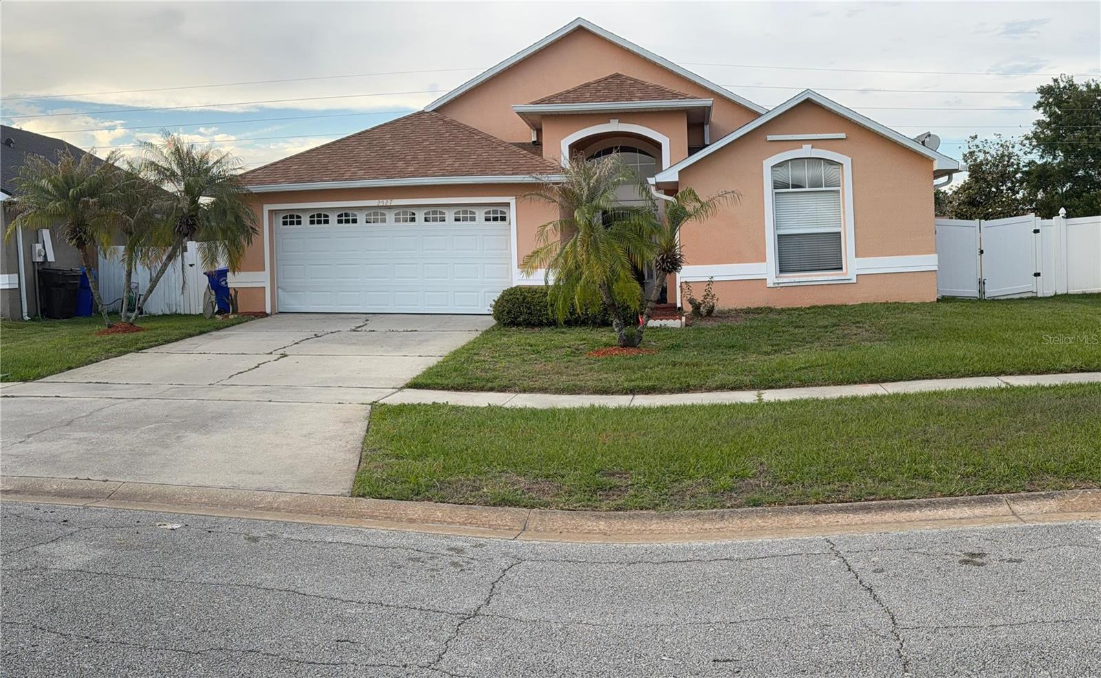 2527 Hikers Ct, FL