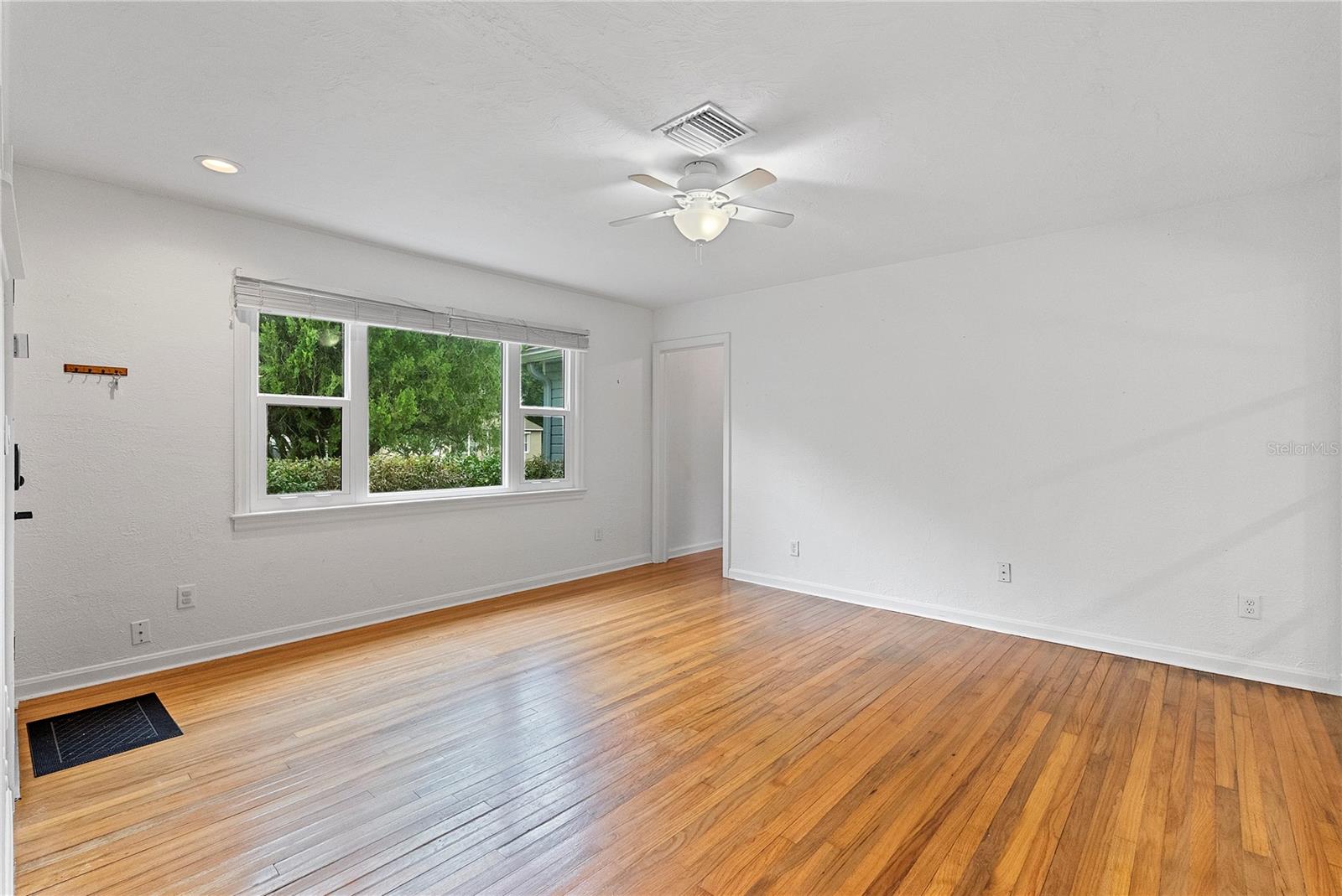823 Catalina Drive, FL
