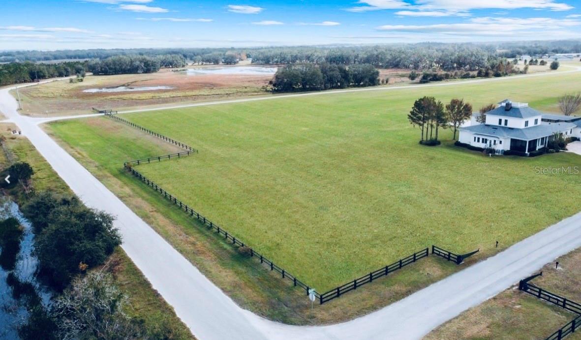 Grass Roots Road, FL