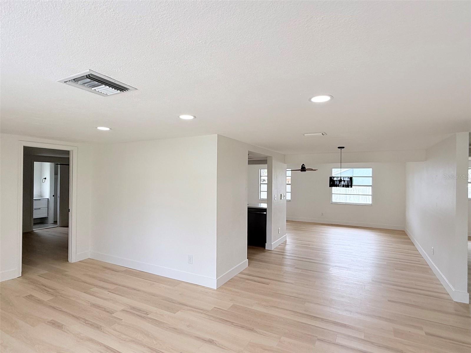 8512 Longboat Lane, FL