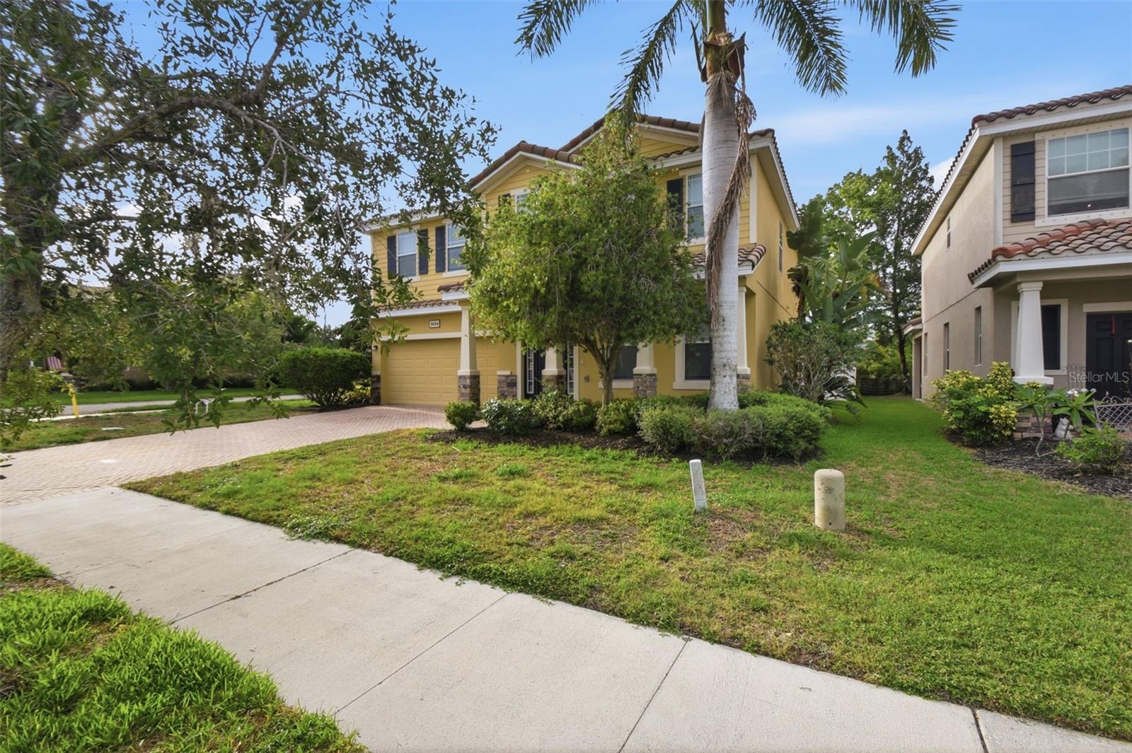 5654 Aaron Court, FL