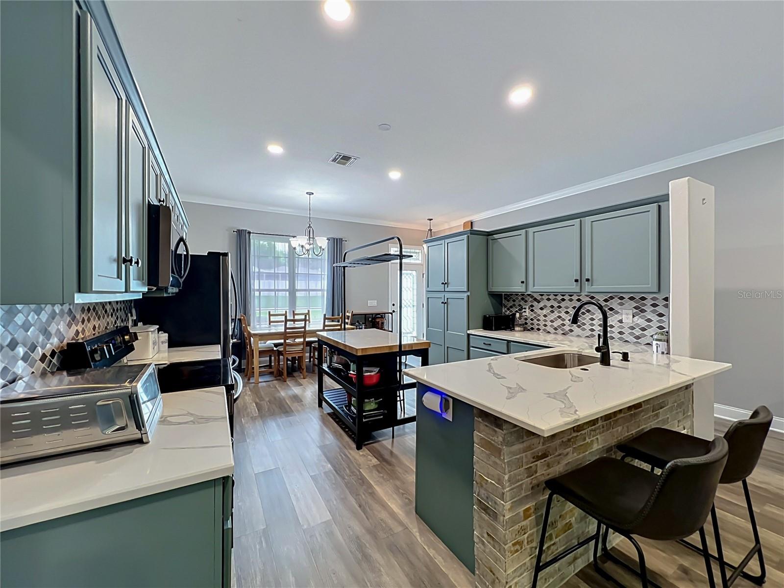 300 Geneva Street, FL