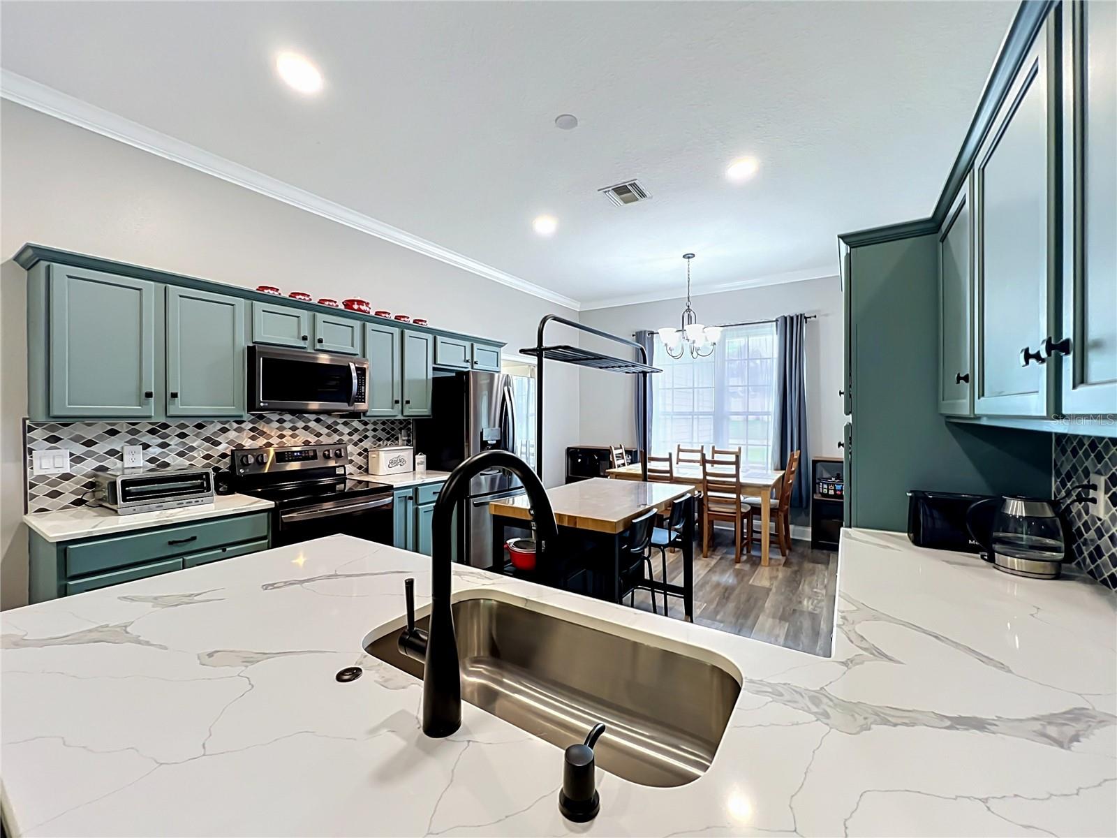 300 Geneva Street, FL