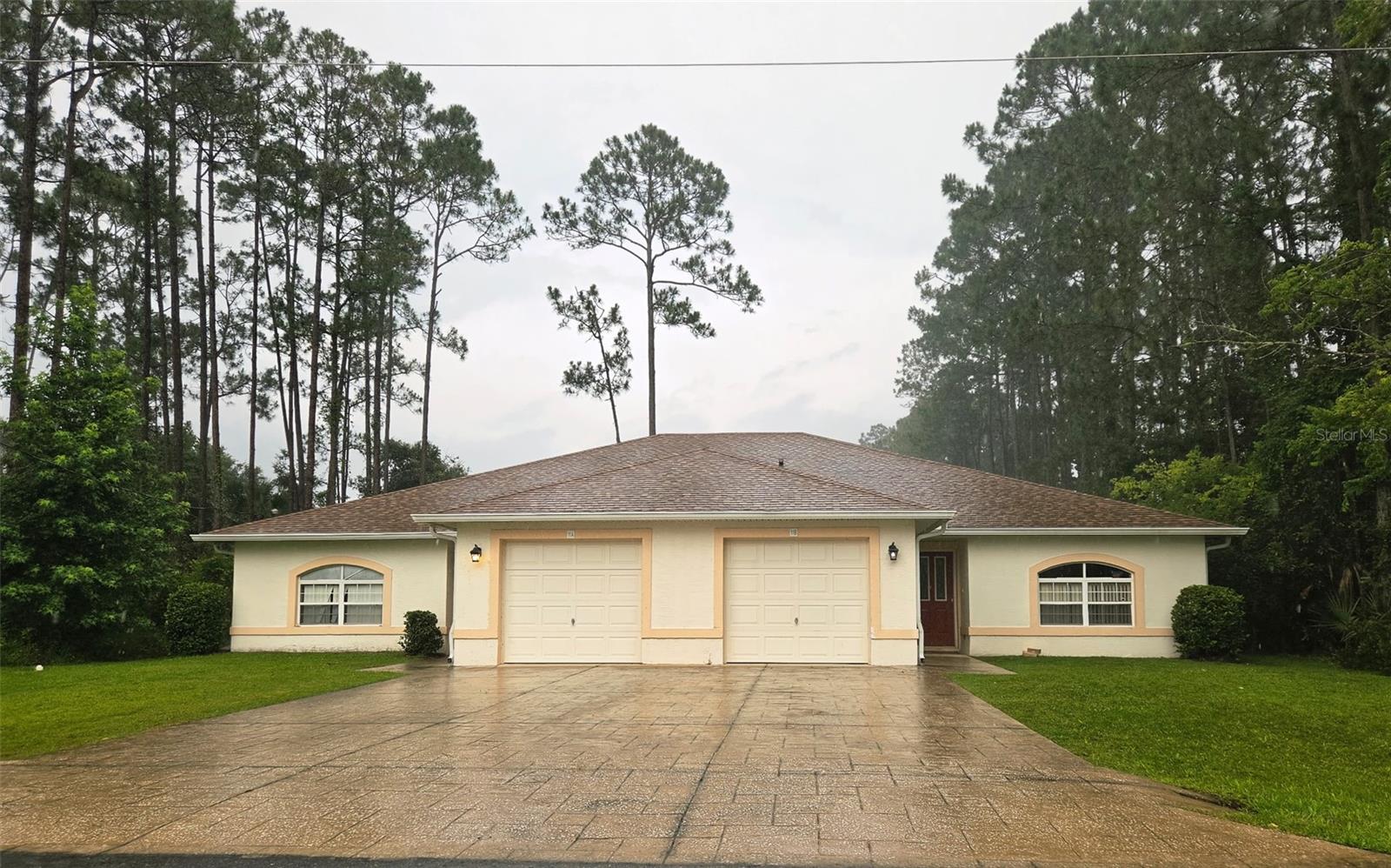 11 Pontiac Lane, FL