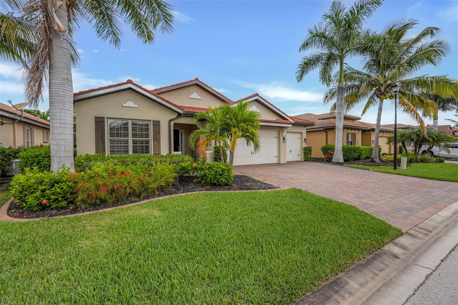 8720 Westwood Oaks Place, FL
