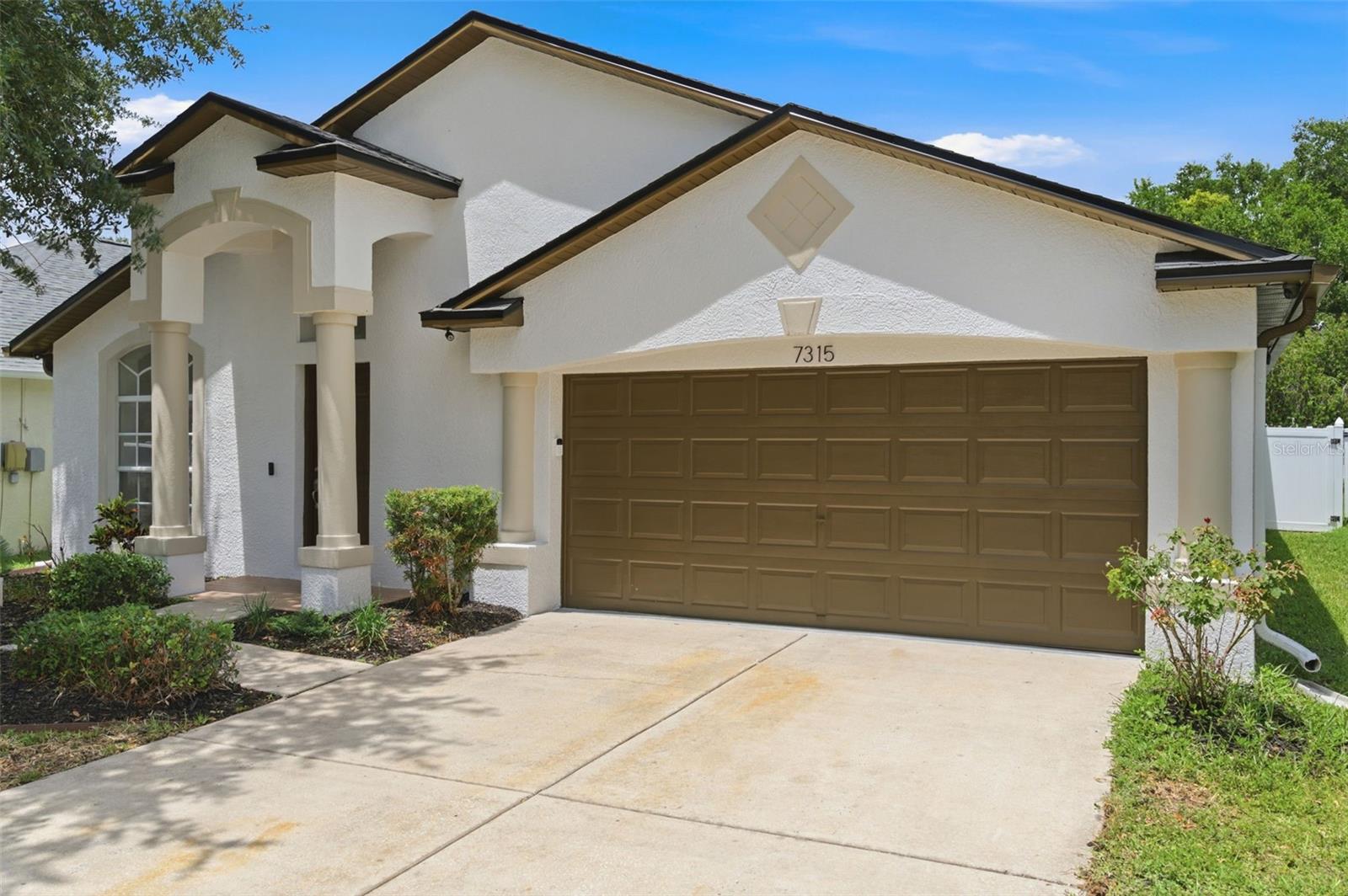 7315 Newhall Pass Lane, FL