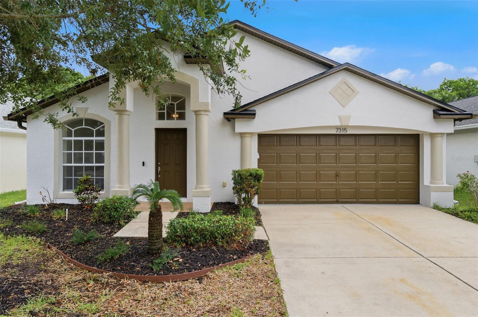 7315 Newhall Pass Lane, FL