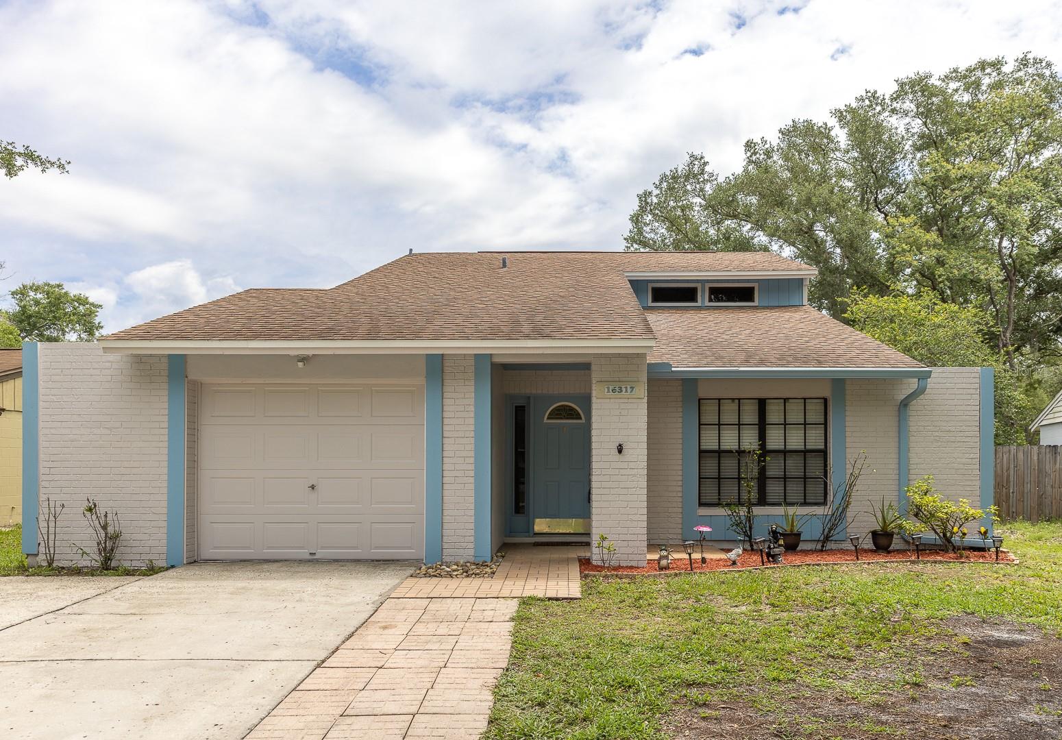 16317 Caliente Place, FL