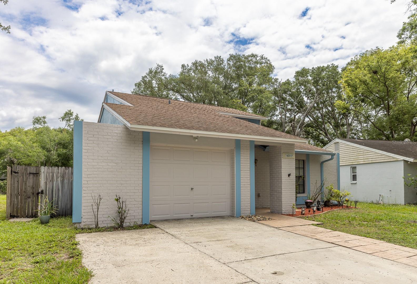 16317 Caliente Place, FL