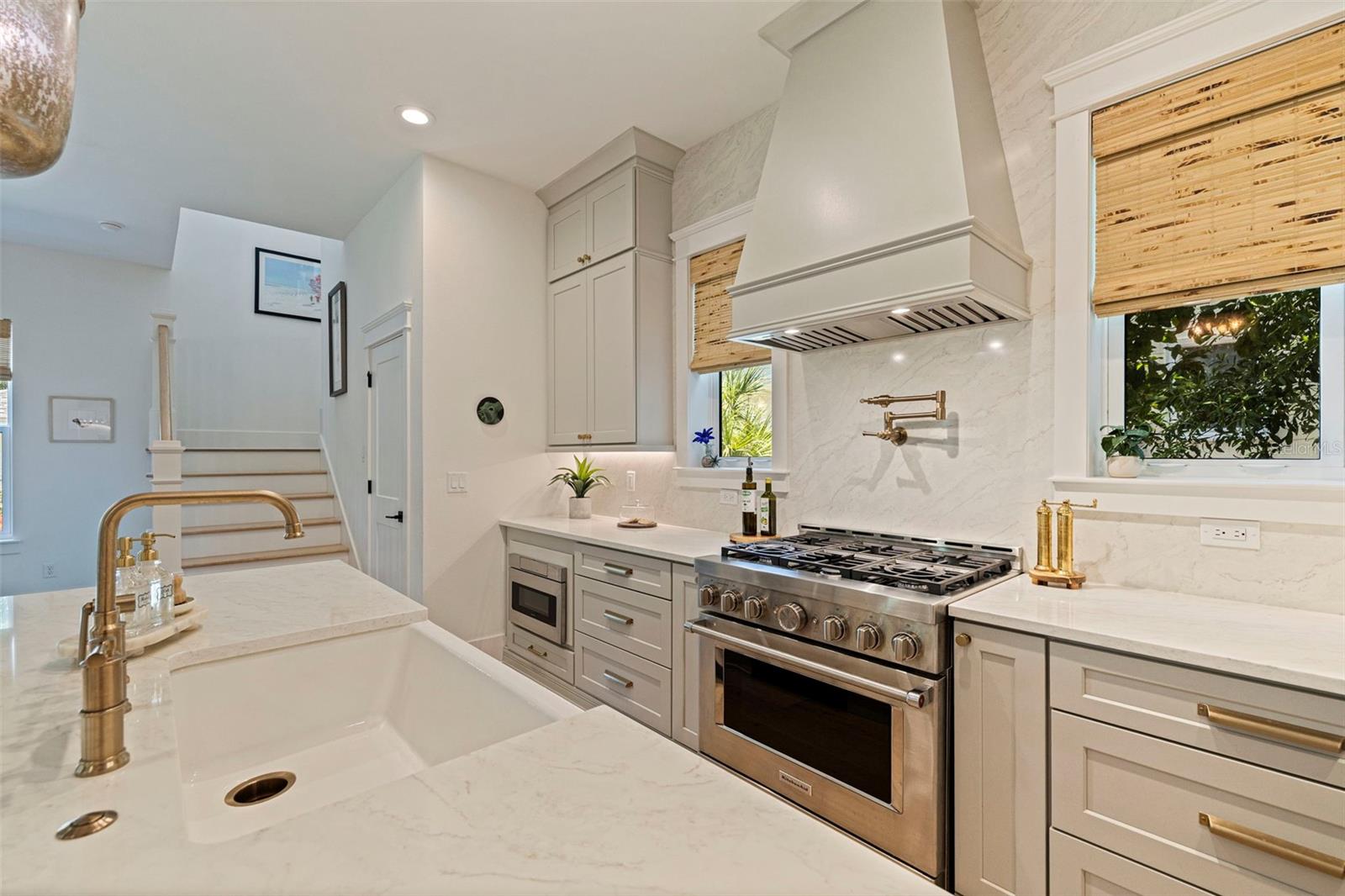 610 5th Street, FL