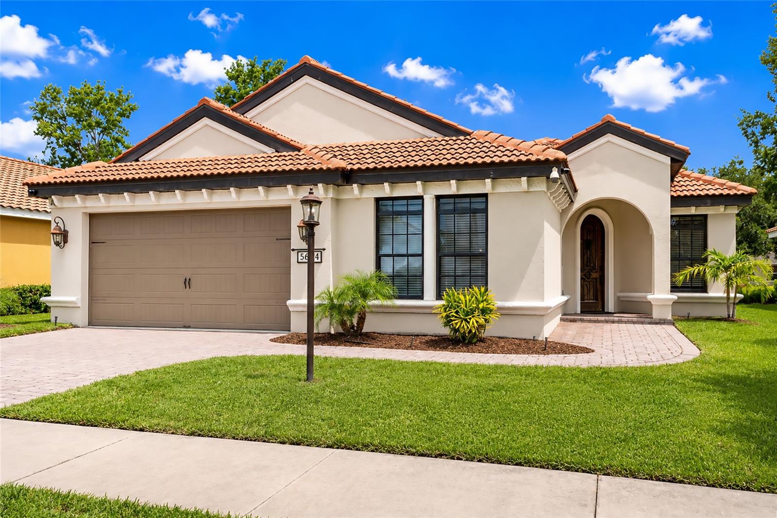 5624 Aaron Court, FL
