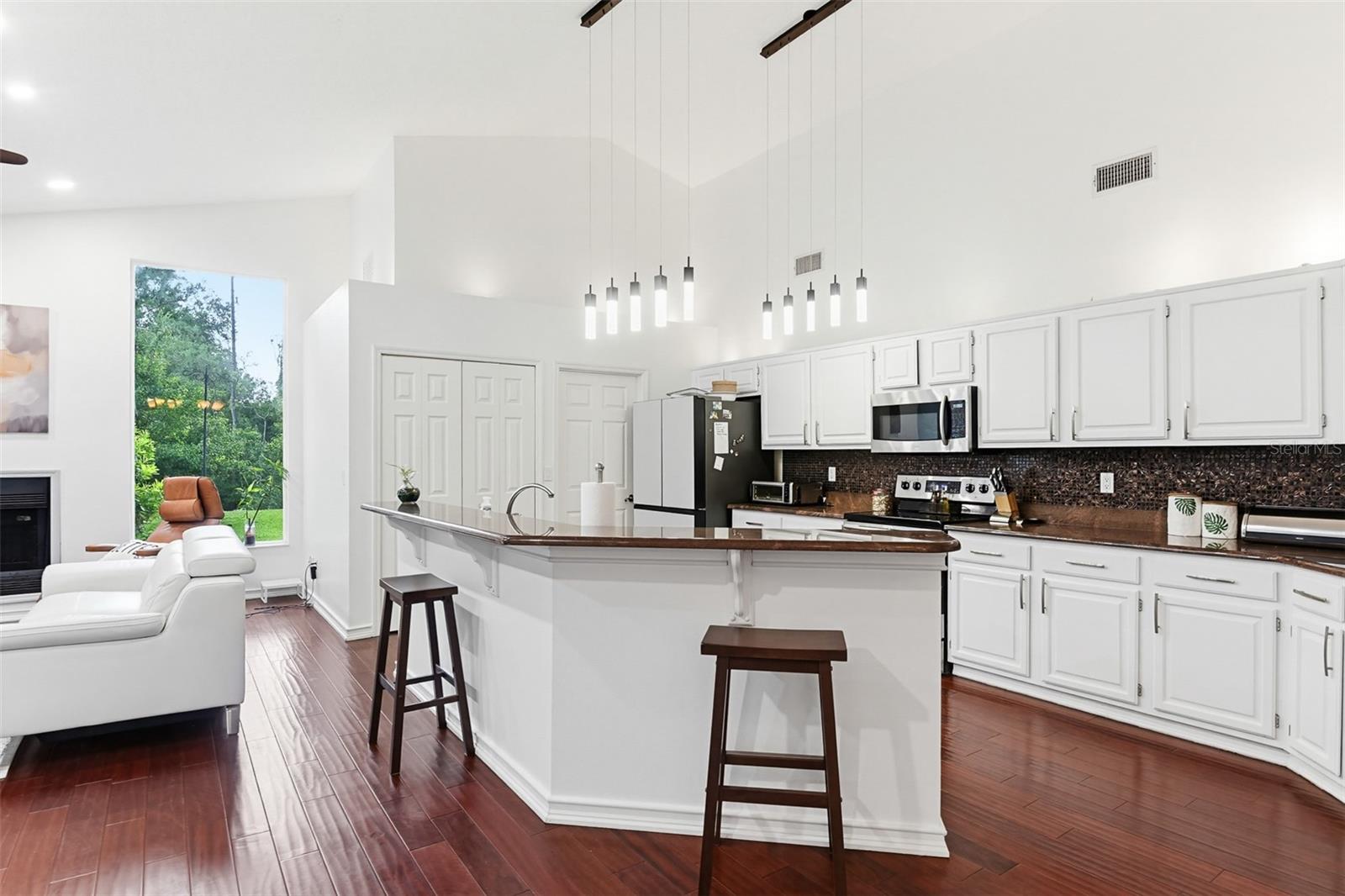 114 Shadowcreek Way, FL