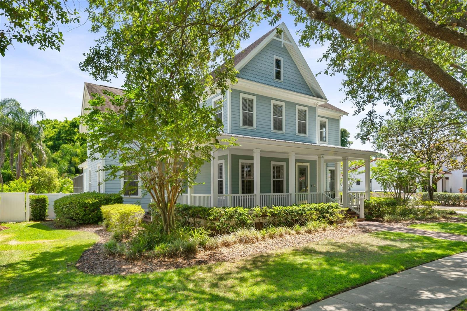 907 Westpark Drive, FL