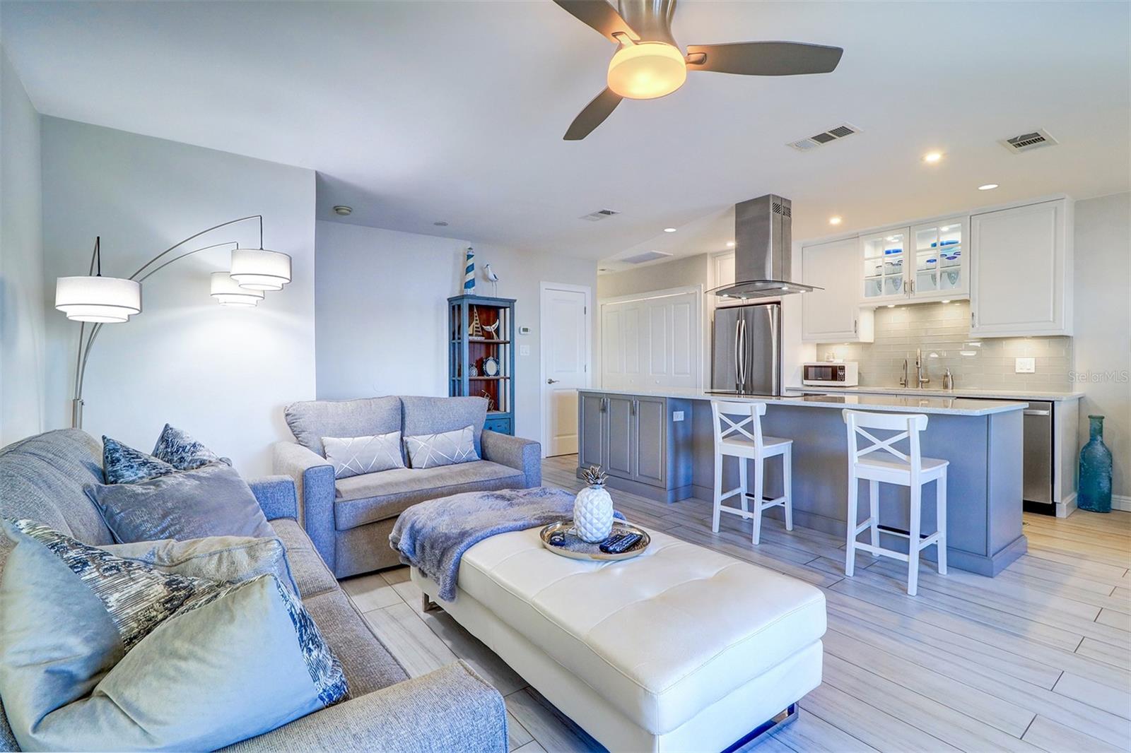 225 Pompano Drive, FL