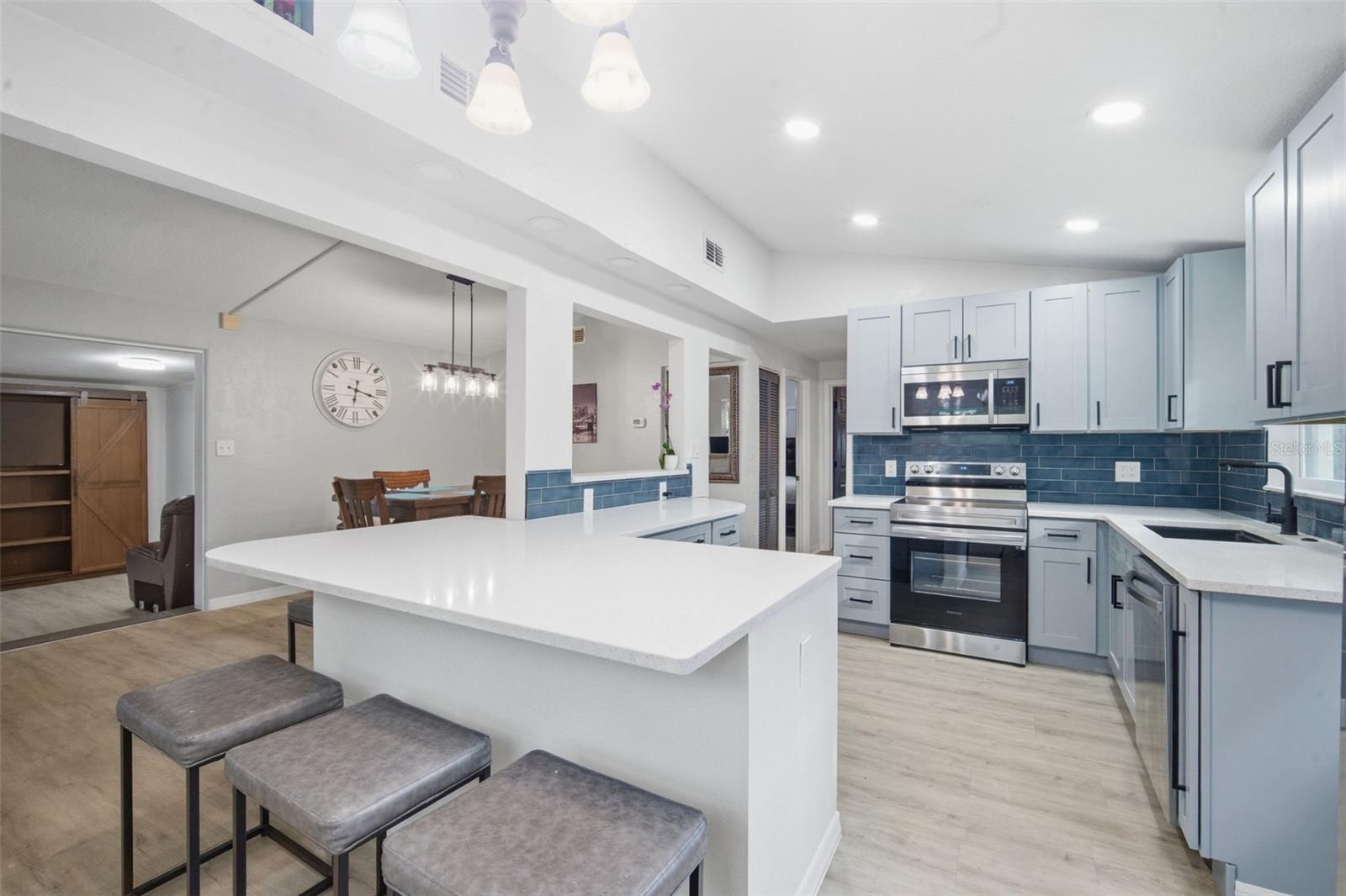 1120 52nd Avenue, FL