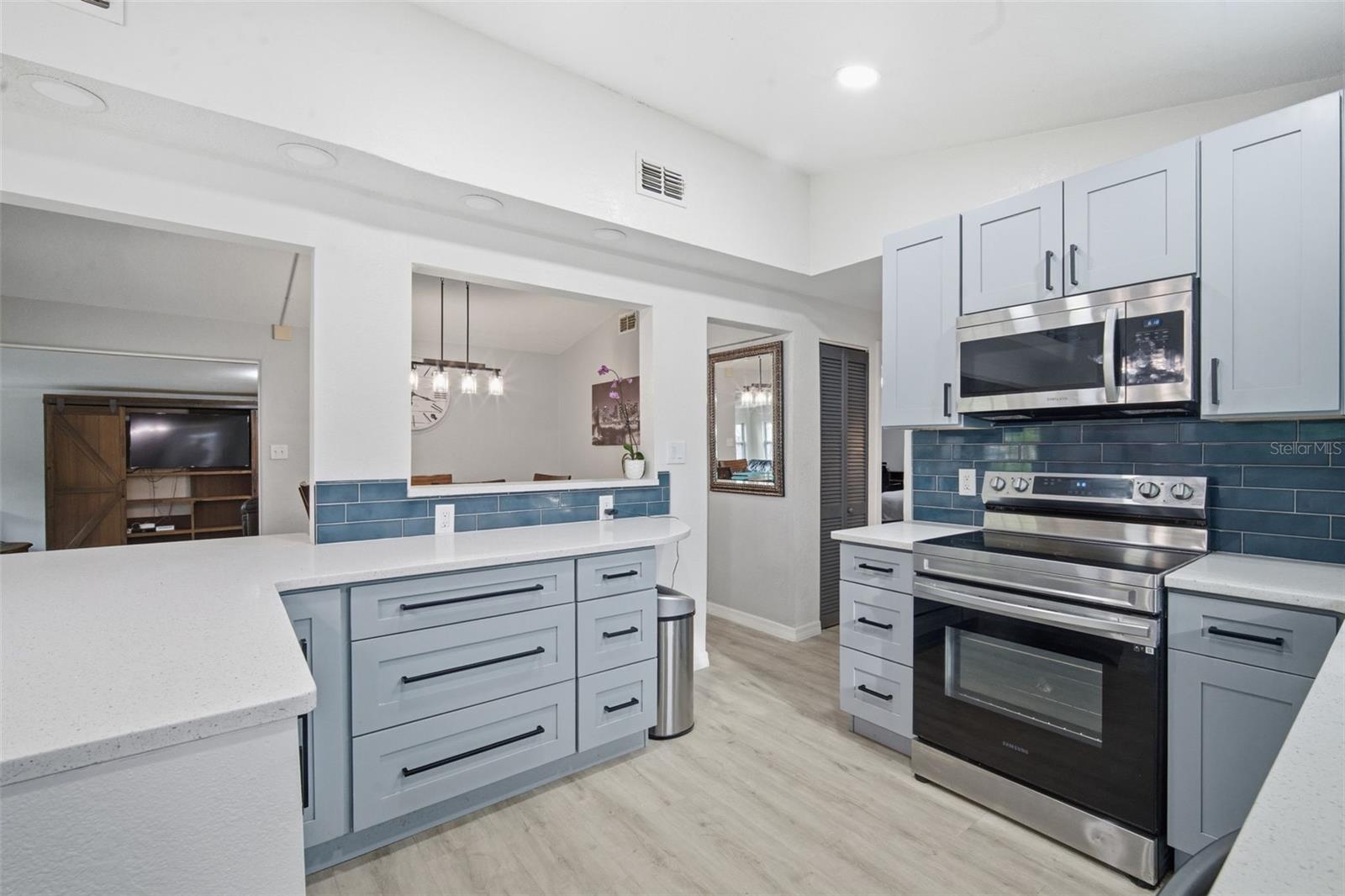 1120 52nd Avenue, FL
