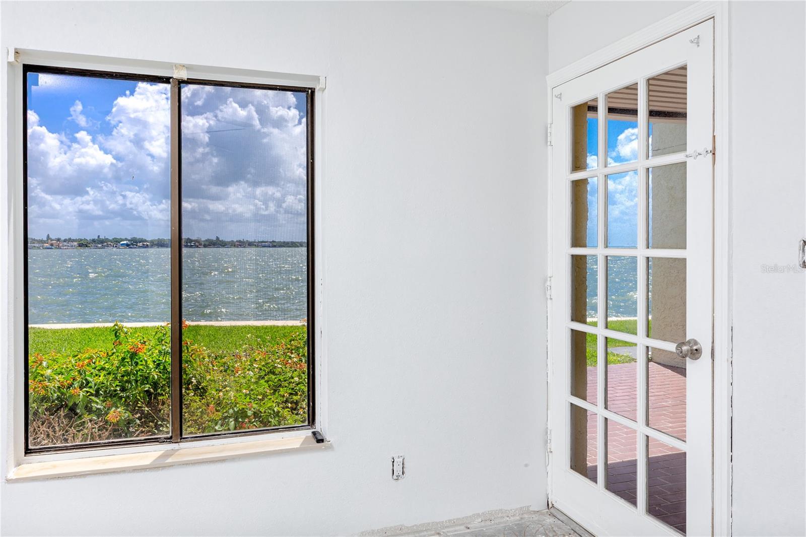 7310 Sunshine Skyway Lane, FL