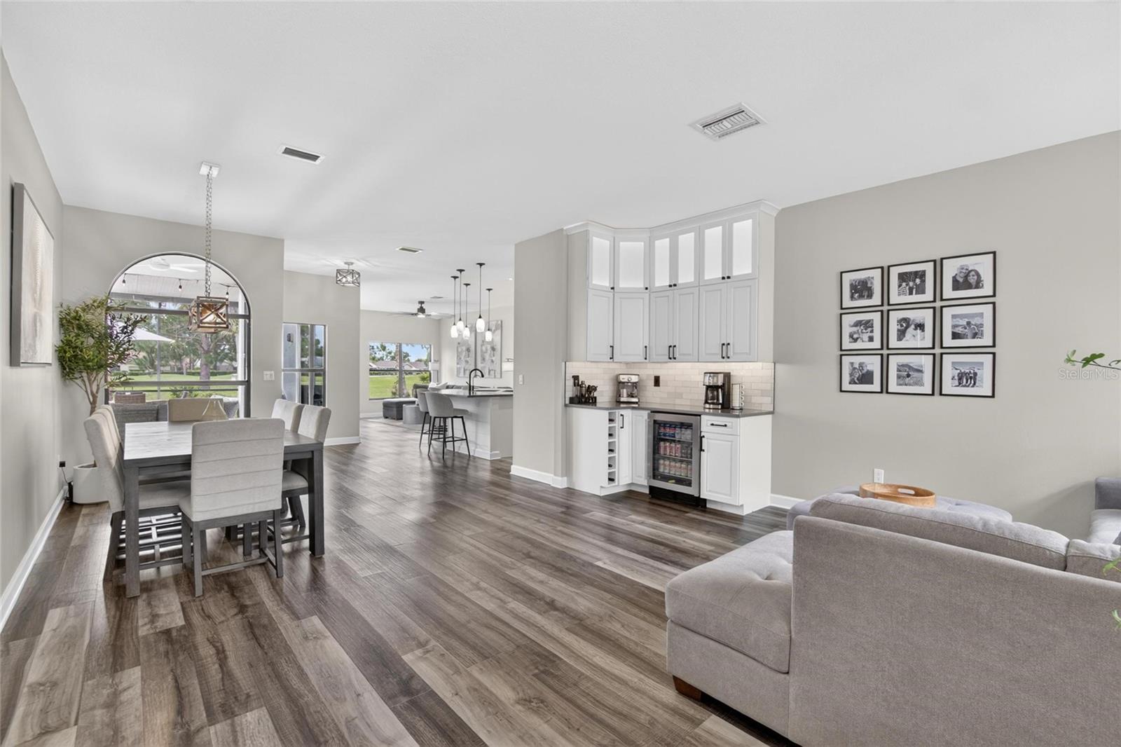 11203 Longbrooke Drive, FL