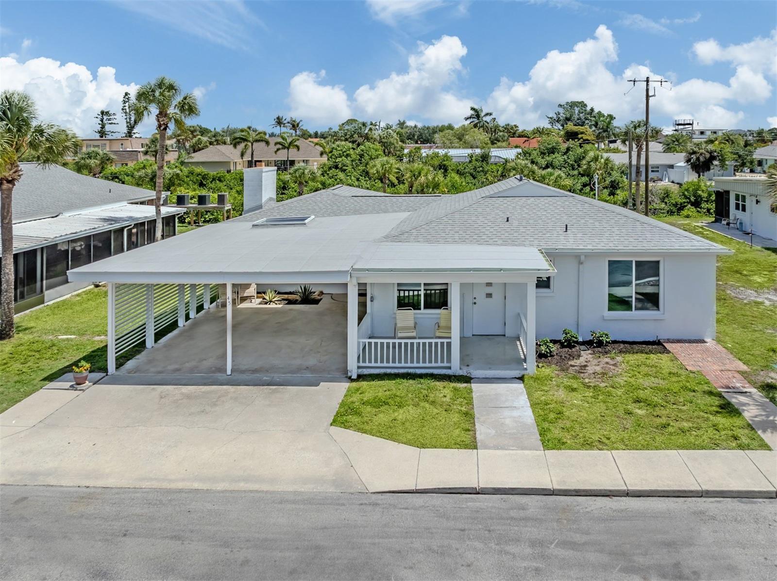 908 Villas Drive, FL
