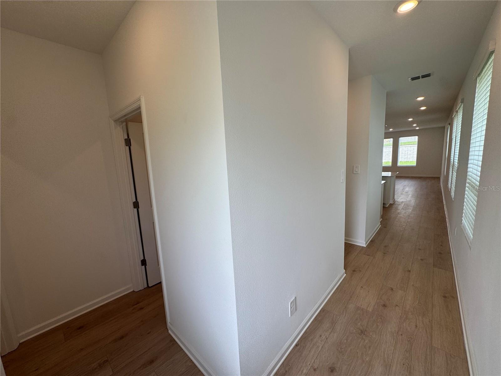 3125 Brookhollow, FL