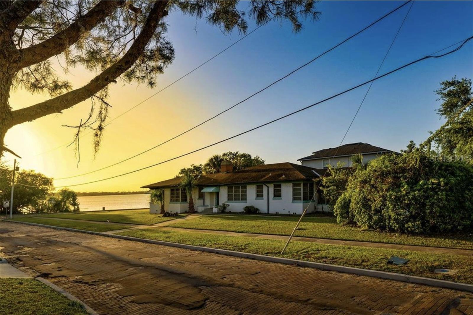 1321 Fairview Avenue, FL