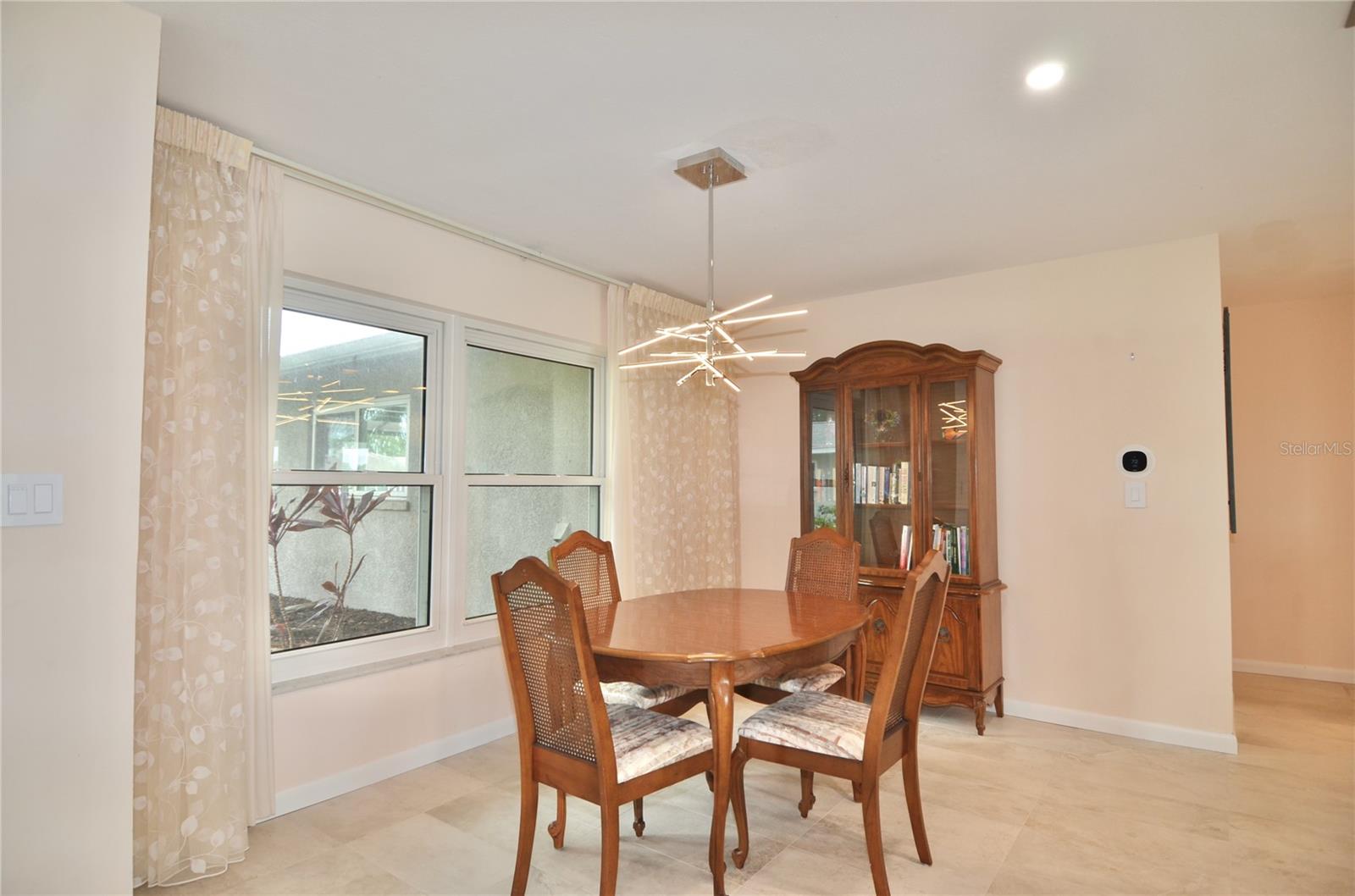 2321 Sandlewood Drive, FL