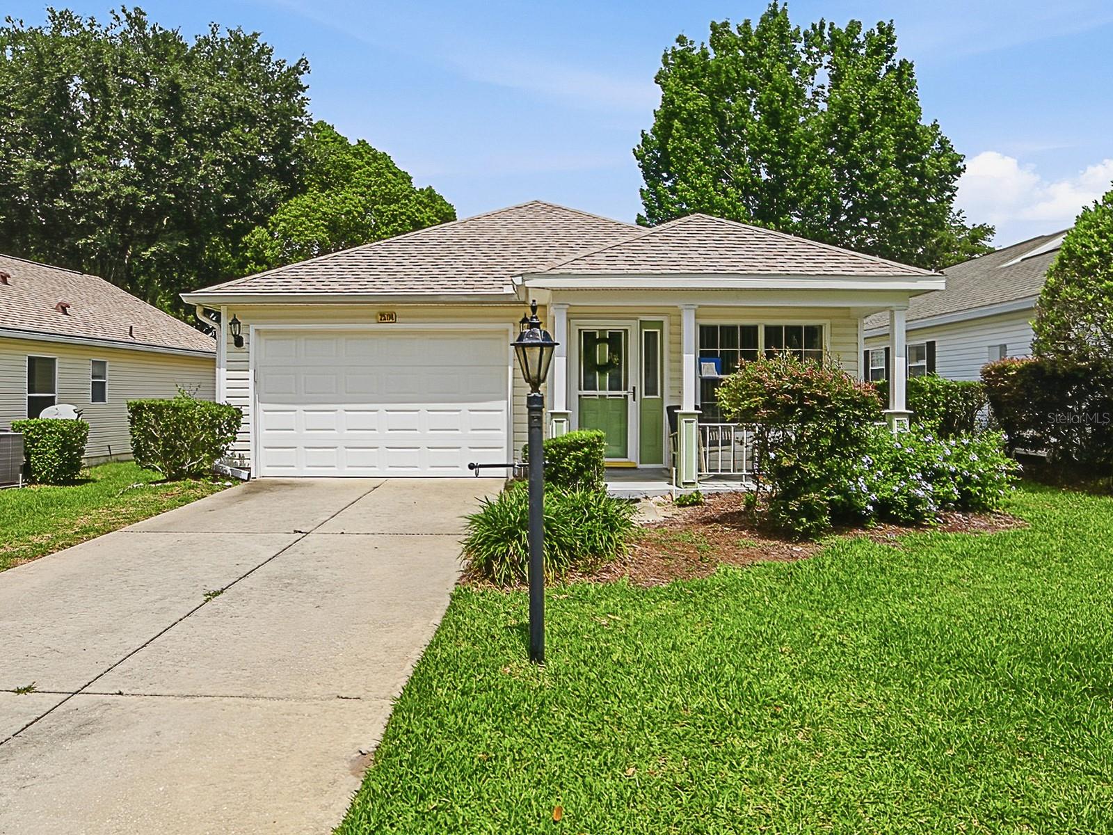 25114 Cranes Roost Circle, FL