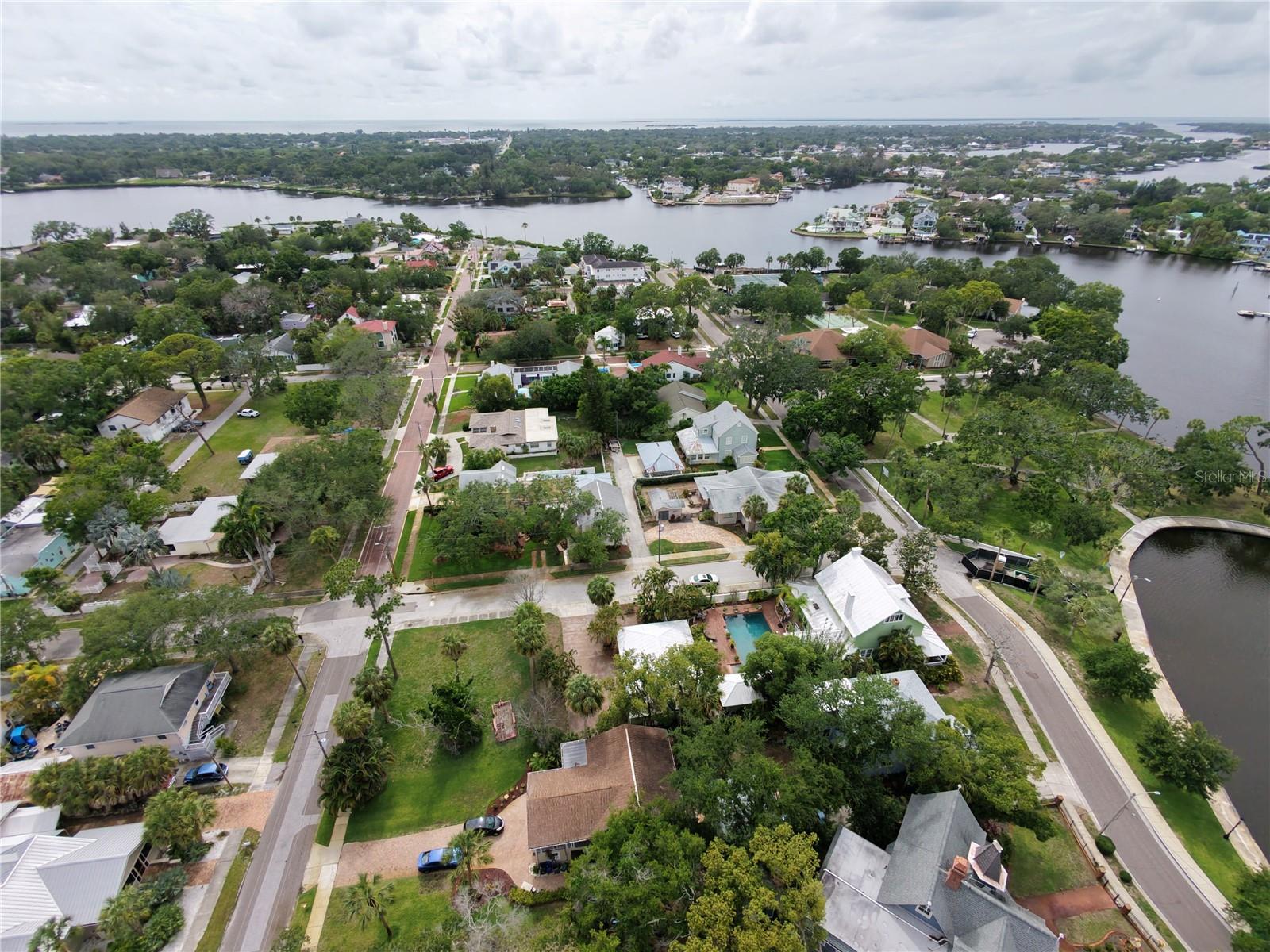 Lemon Street, FL