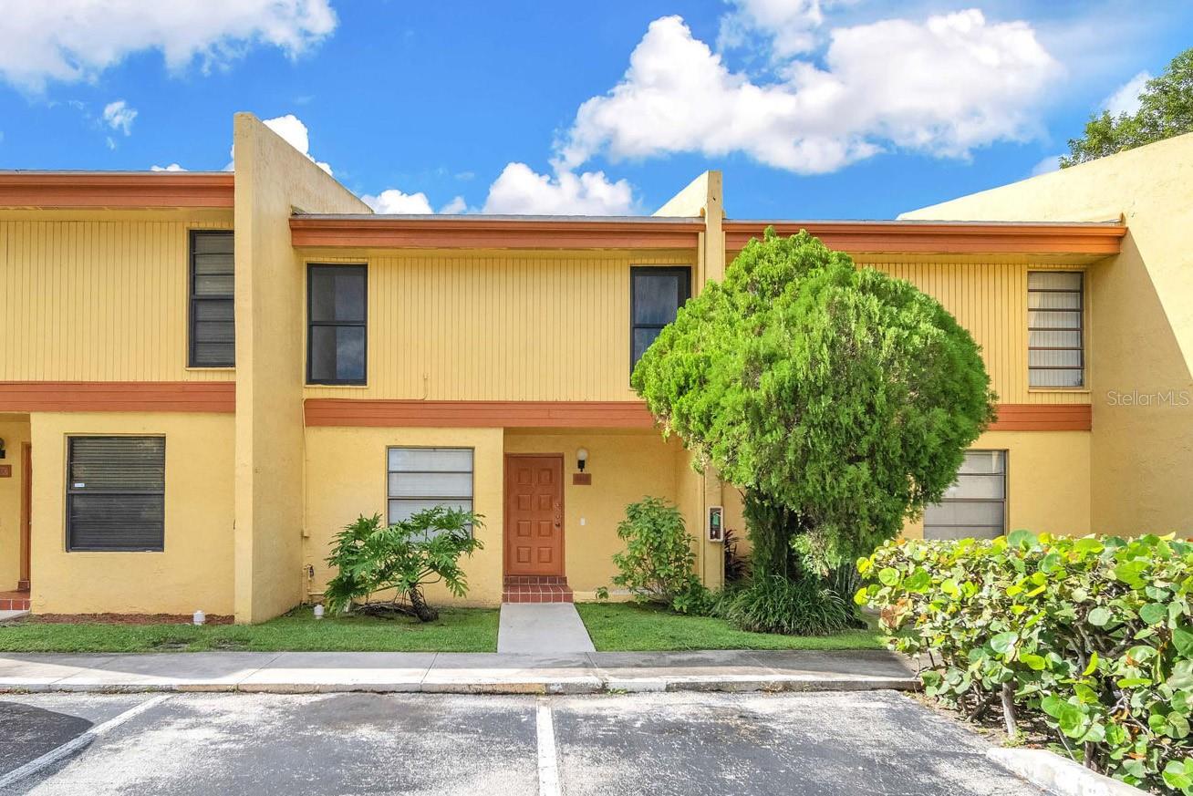 1610 93rd Avenue, FL