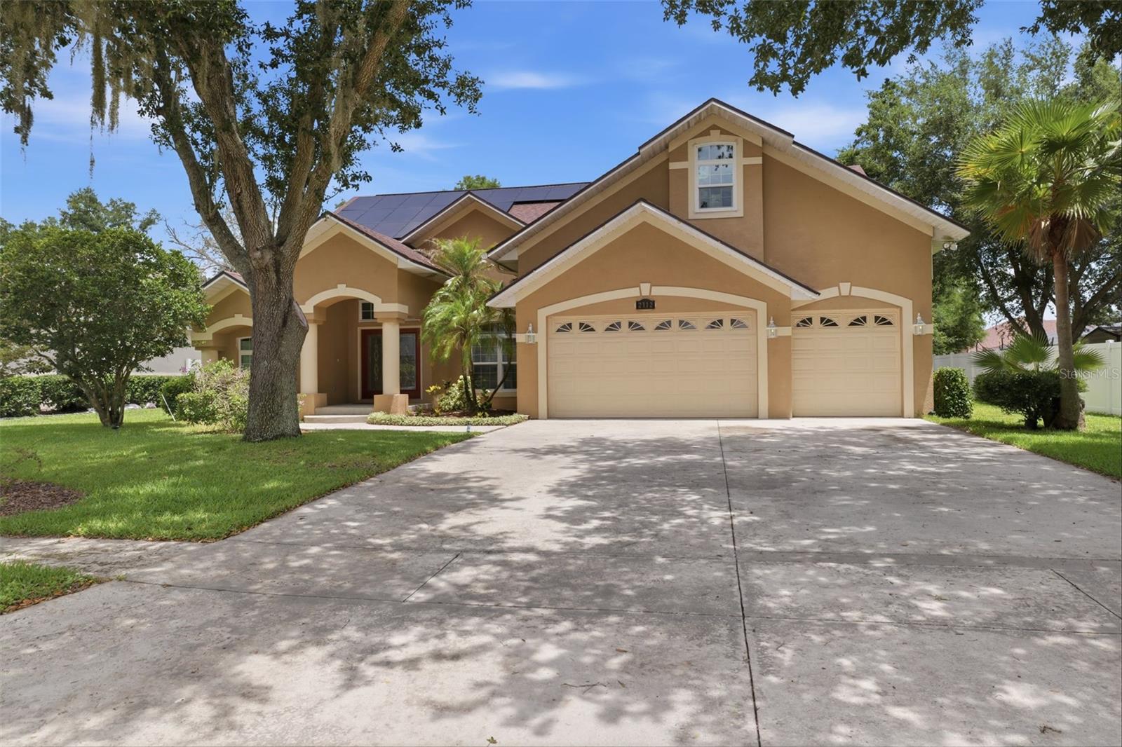 2112 Heritage Crest Drive, FL
