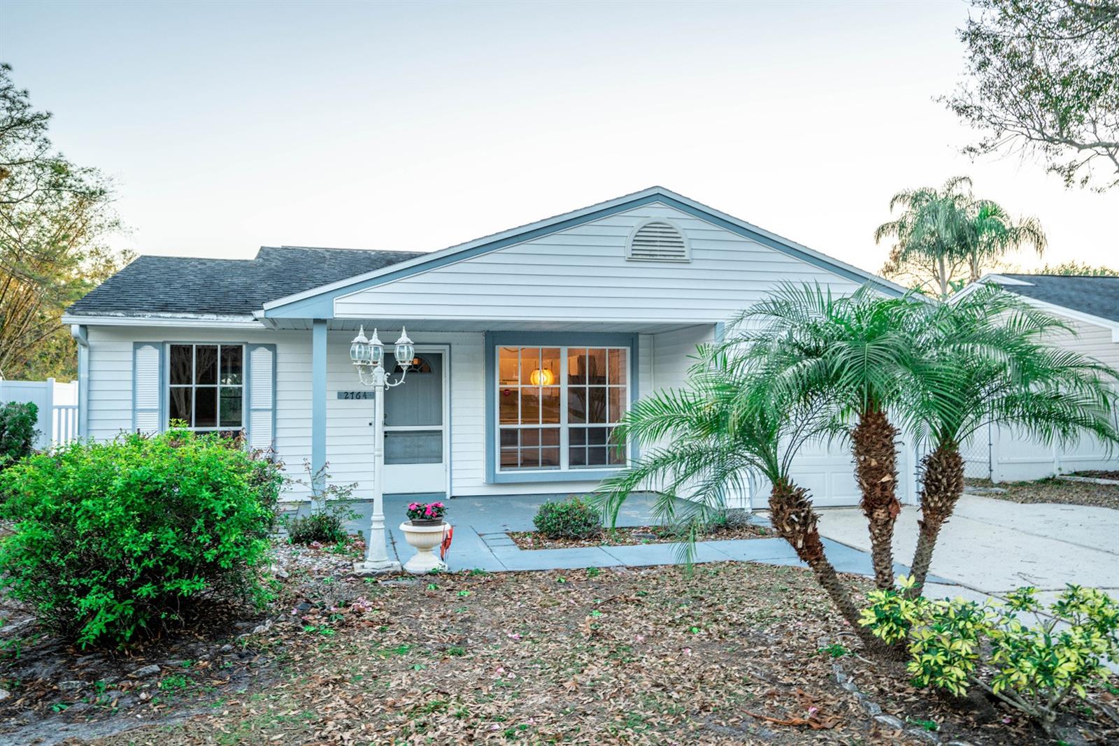 2764 Kavalier Drive, FL