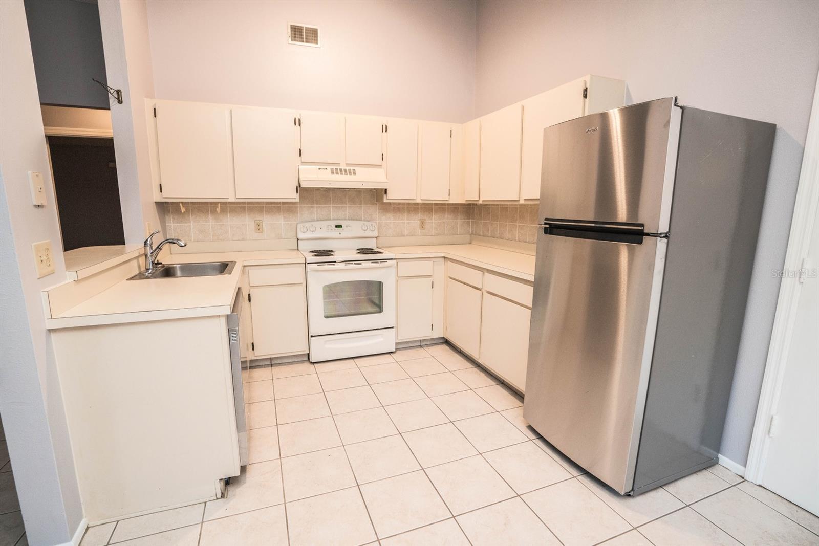 2764 Kavalier Drive, FL
