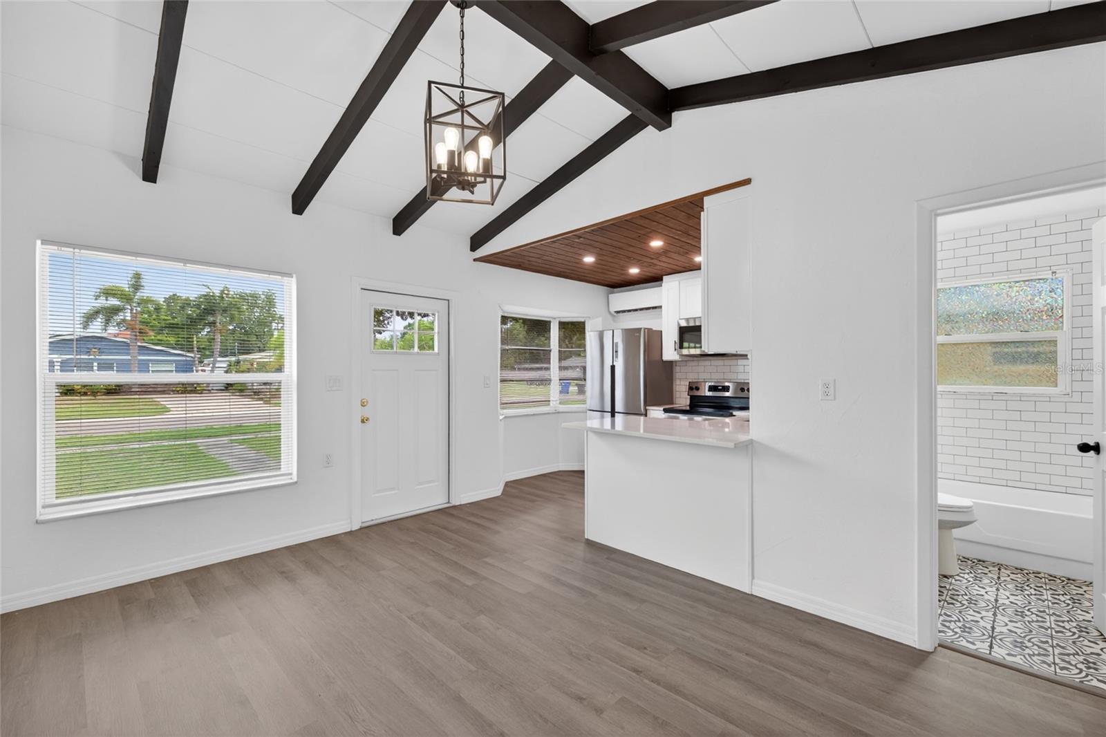 679 71st Ave North Avenue, FL