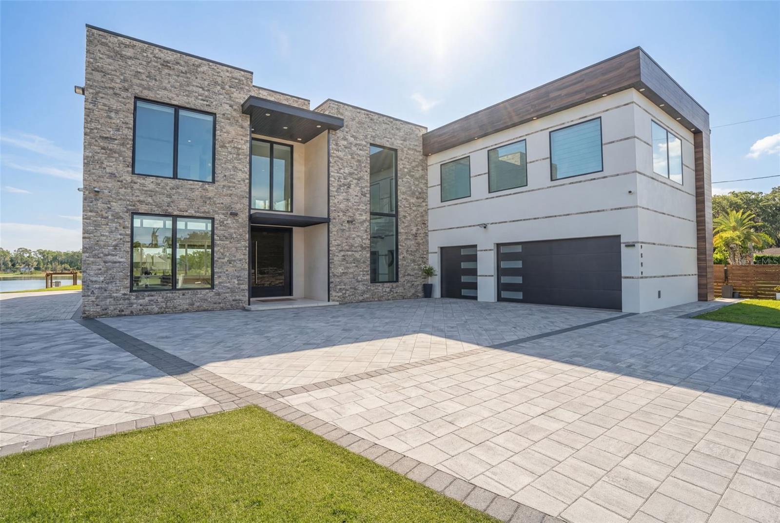 9889 Lake Georgia Drive, FL