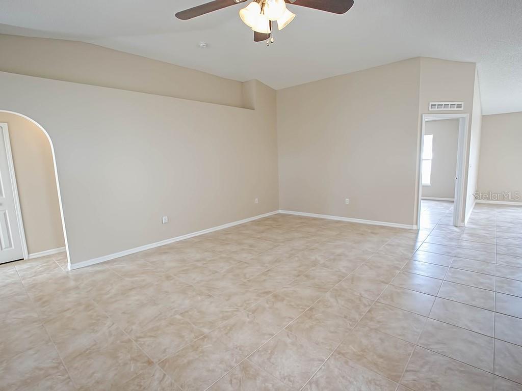 2139 Sandridge Circle, FL