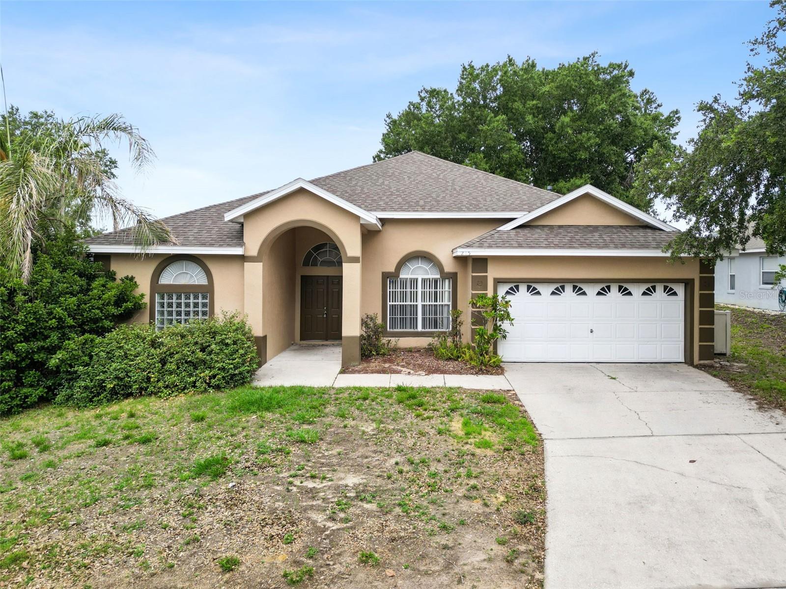 215 Greeley Loop, FL