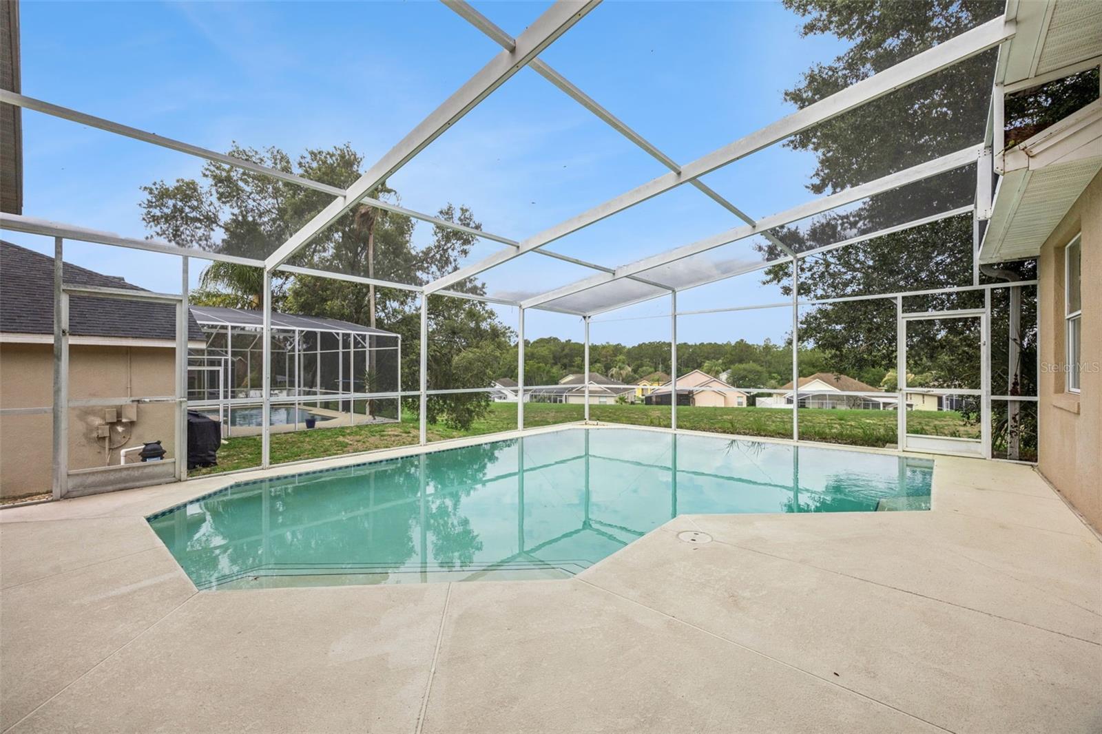 215 Greeley Loop, FL