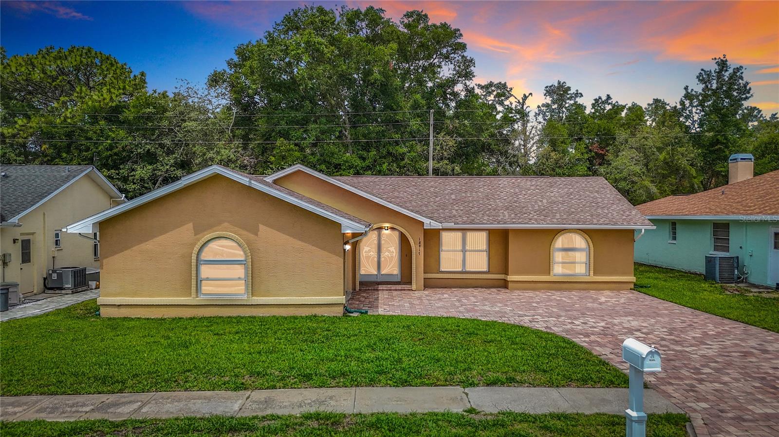 18817 Parade Road, FL