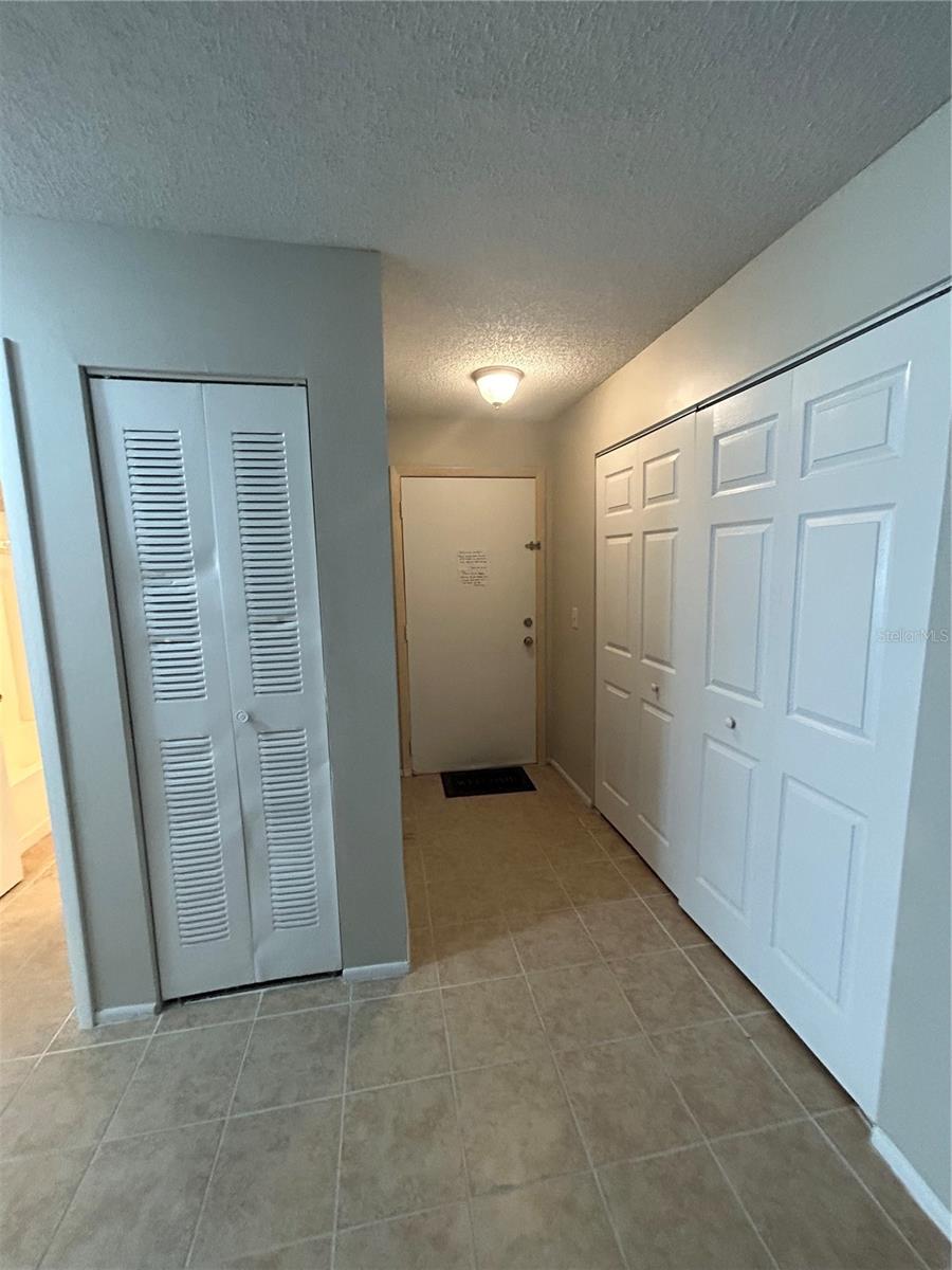 636 Kenwick Circle, FL