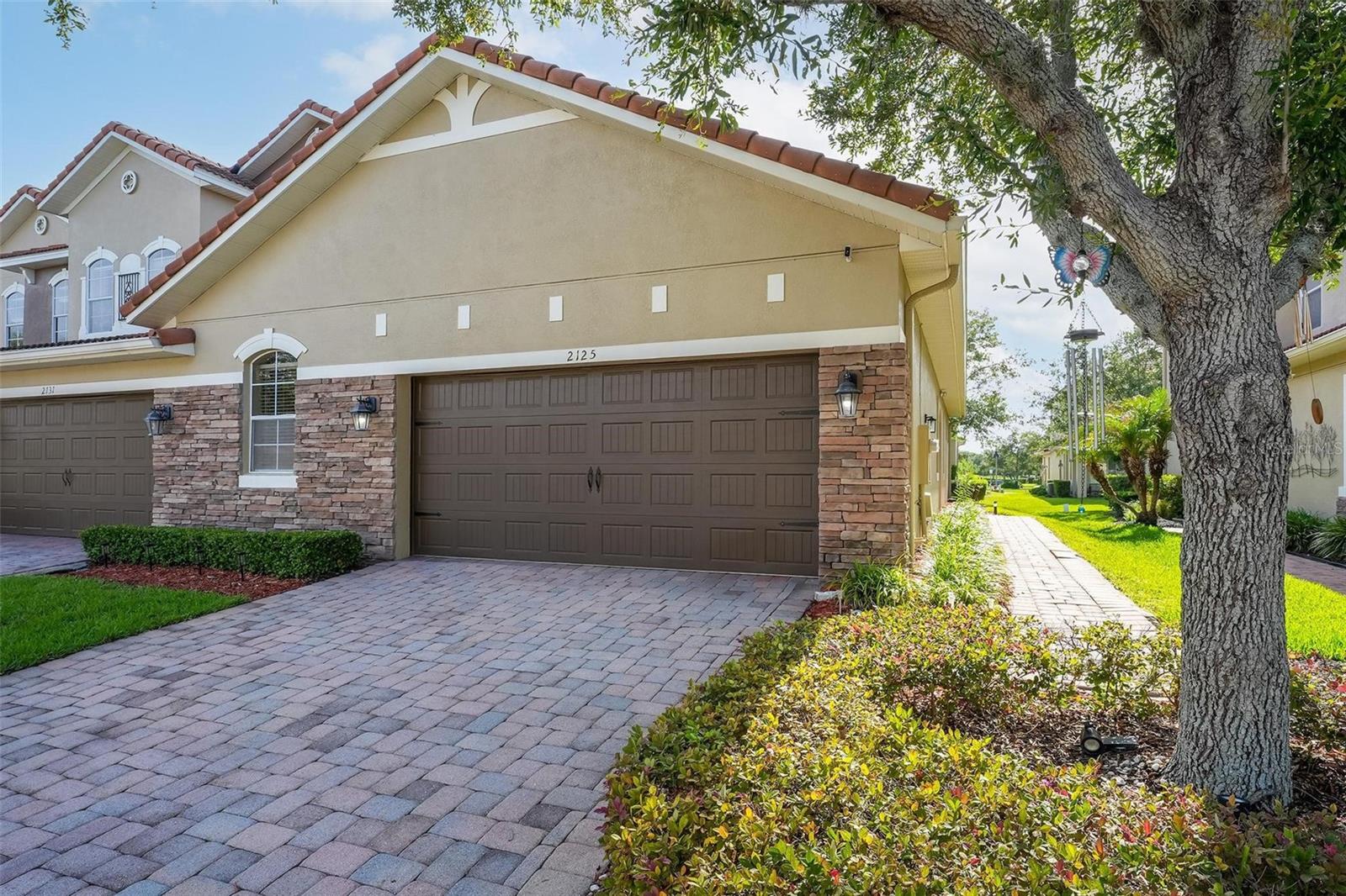 2125 Velvet Leaf Drive, FL