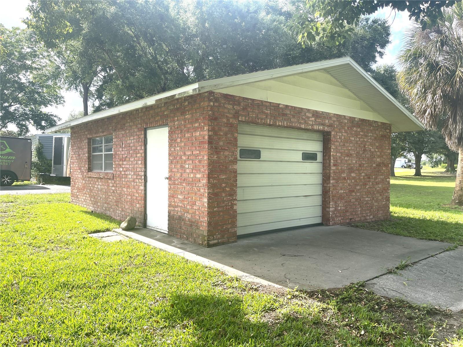 4691 Cr 118, FL