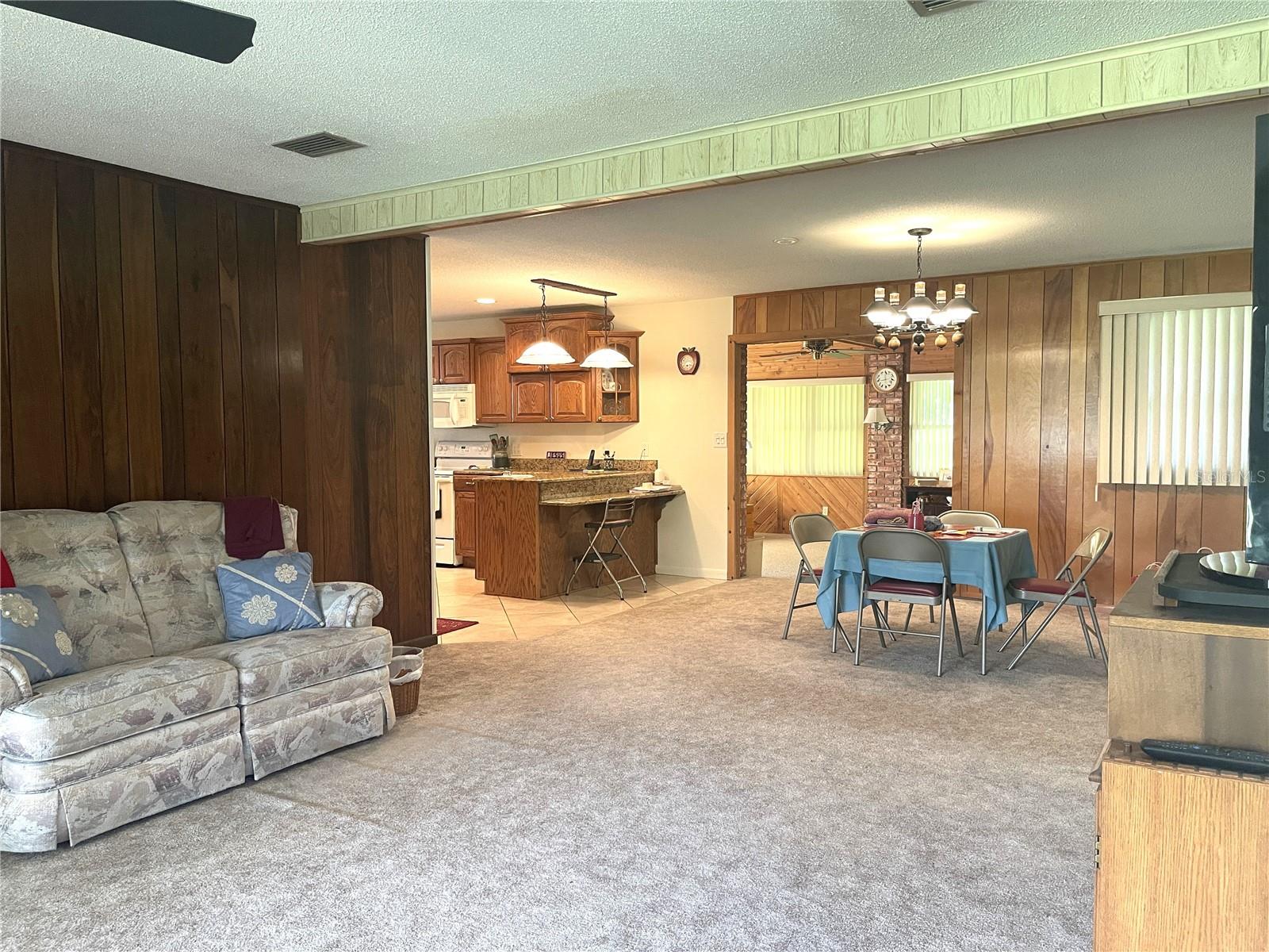 4691 Cr 118, FL