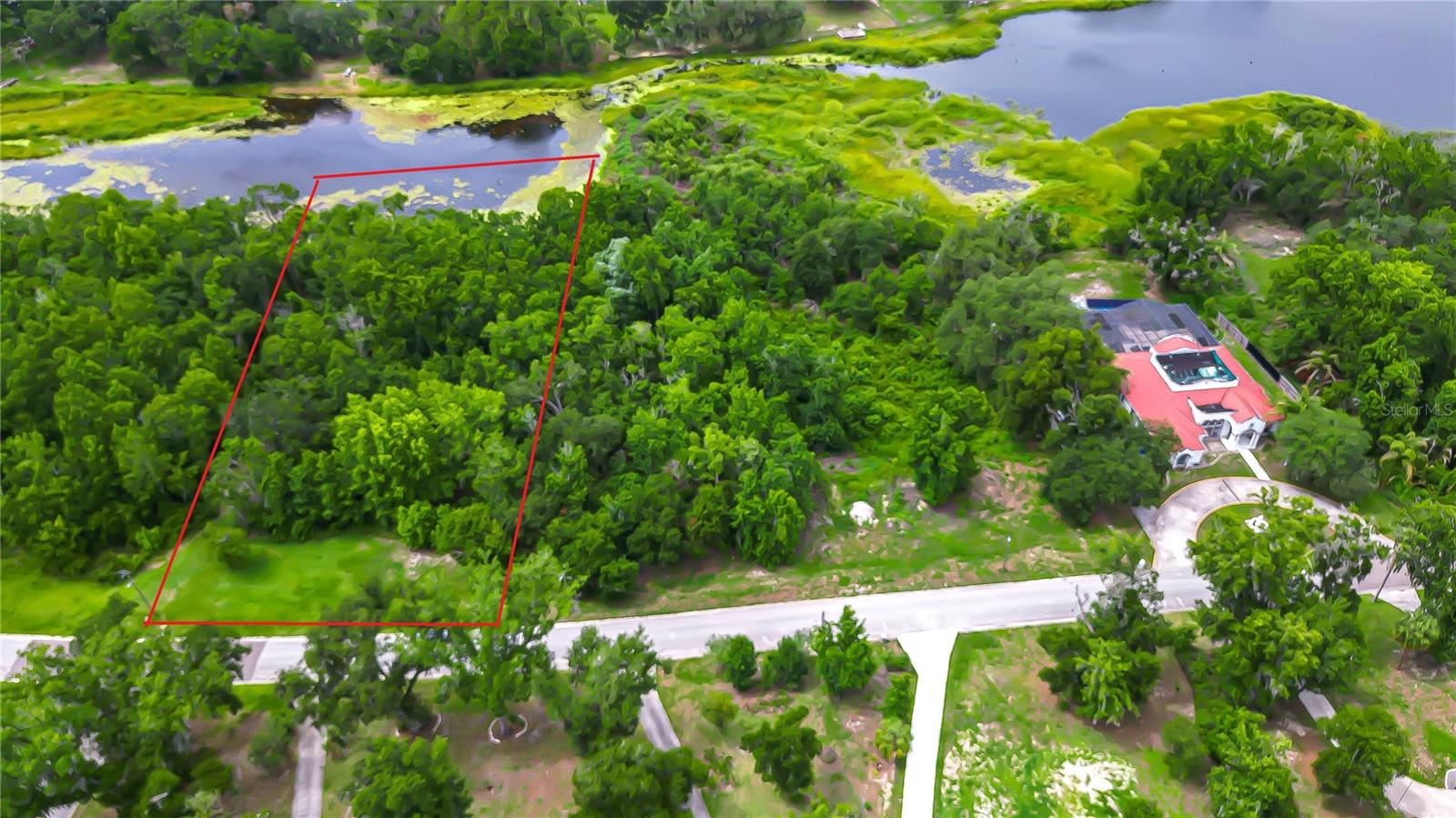 Lake Hills Drive, FL