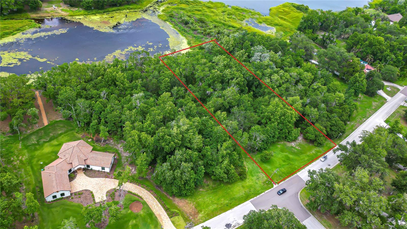 Lake Hills Drive, FL