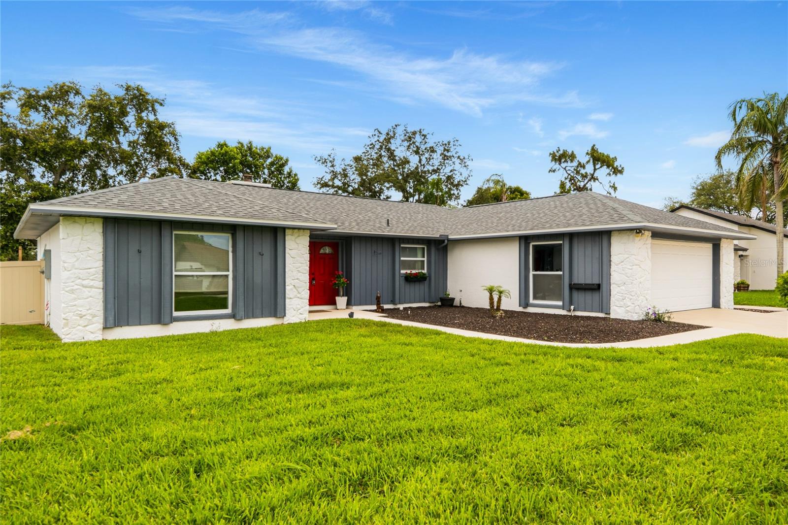 421 Bridle Path, FL
