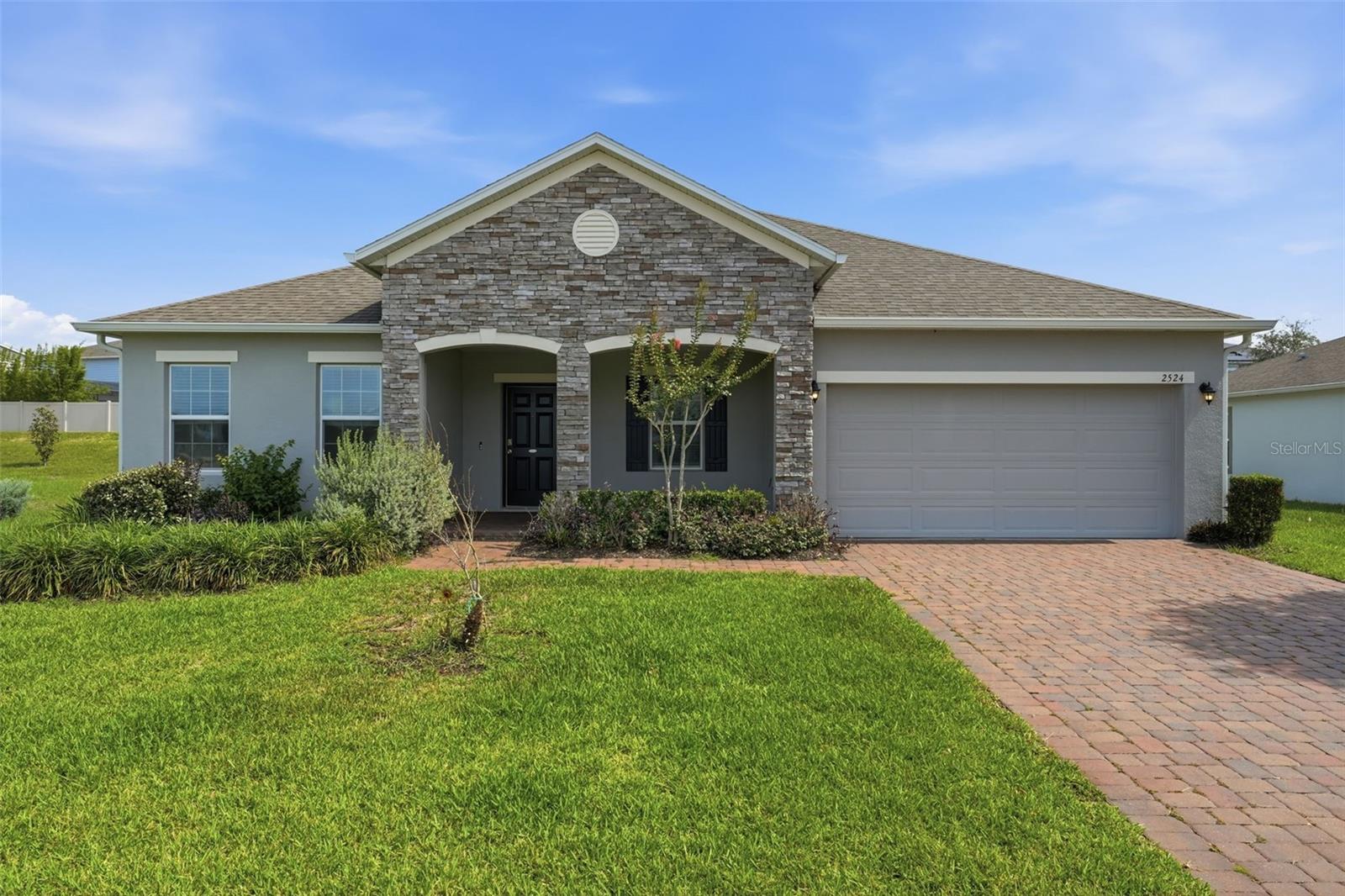 2524 Carriage Pointe Loop, FL