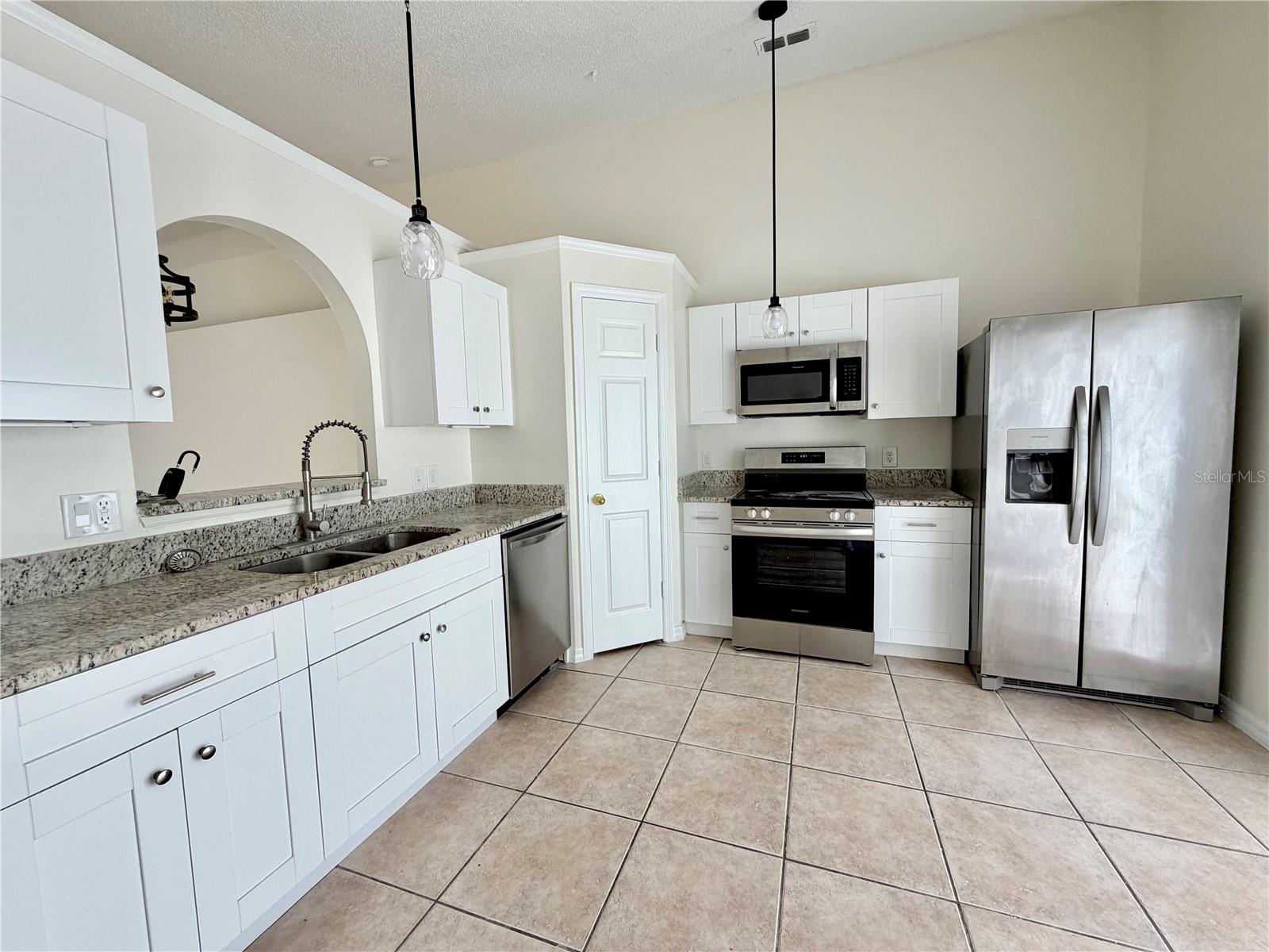 121 Gleason Cove, FL
