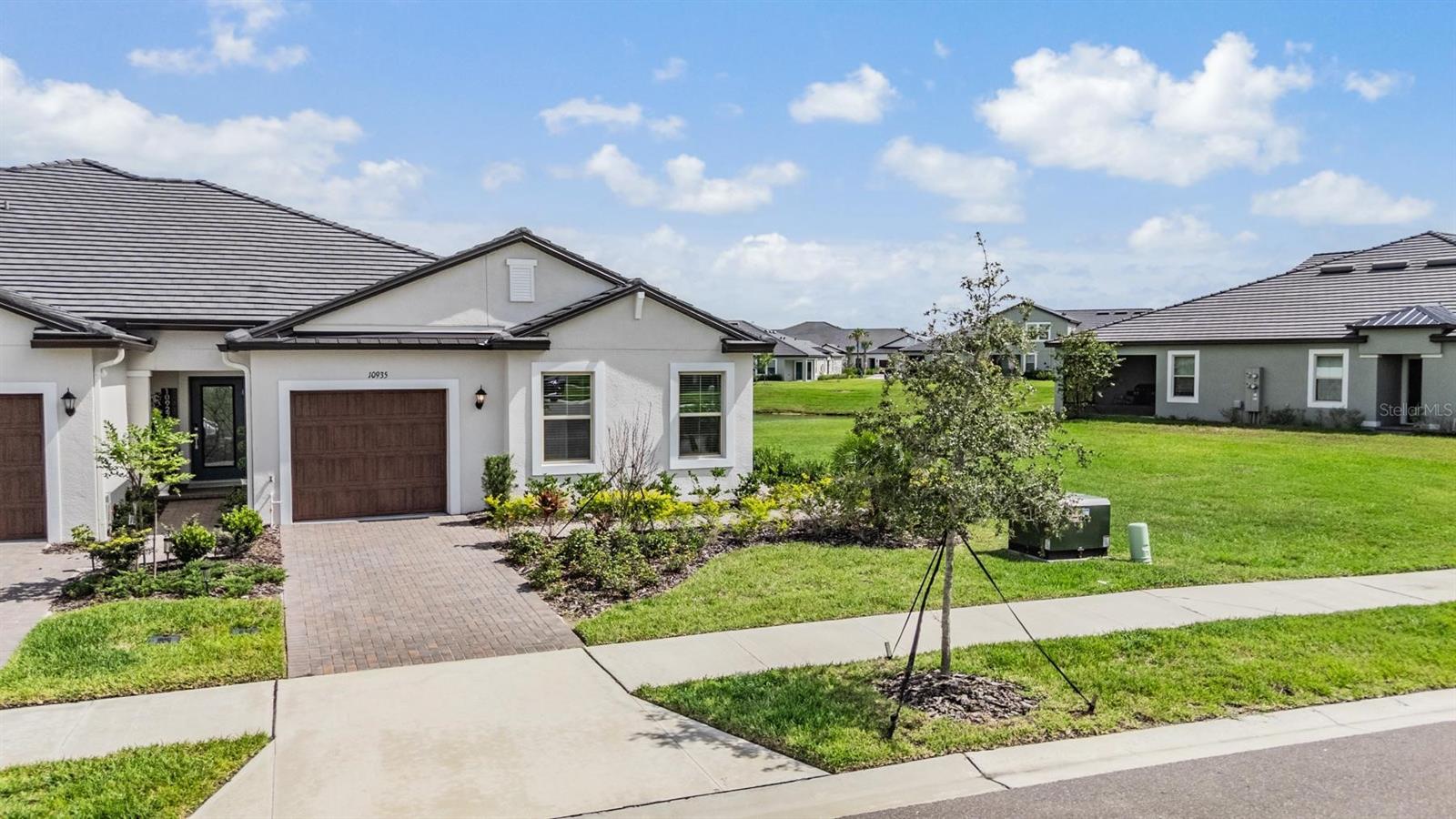 10935 Gable Dig Loop, FL