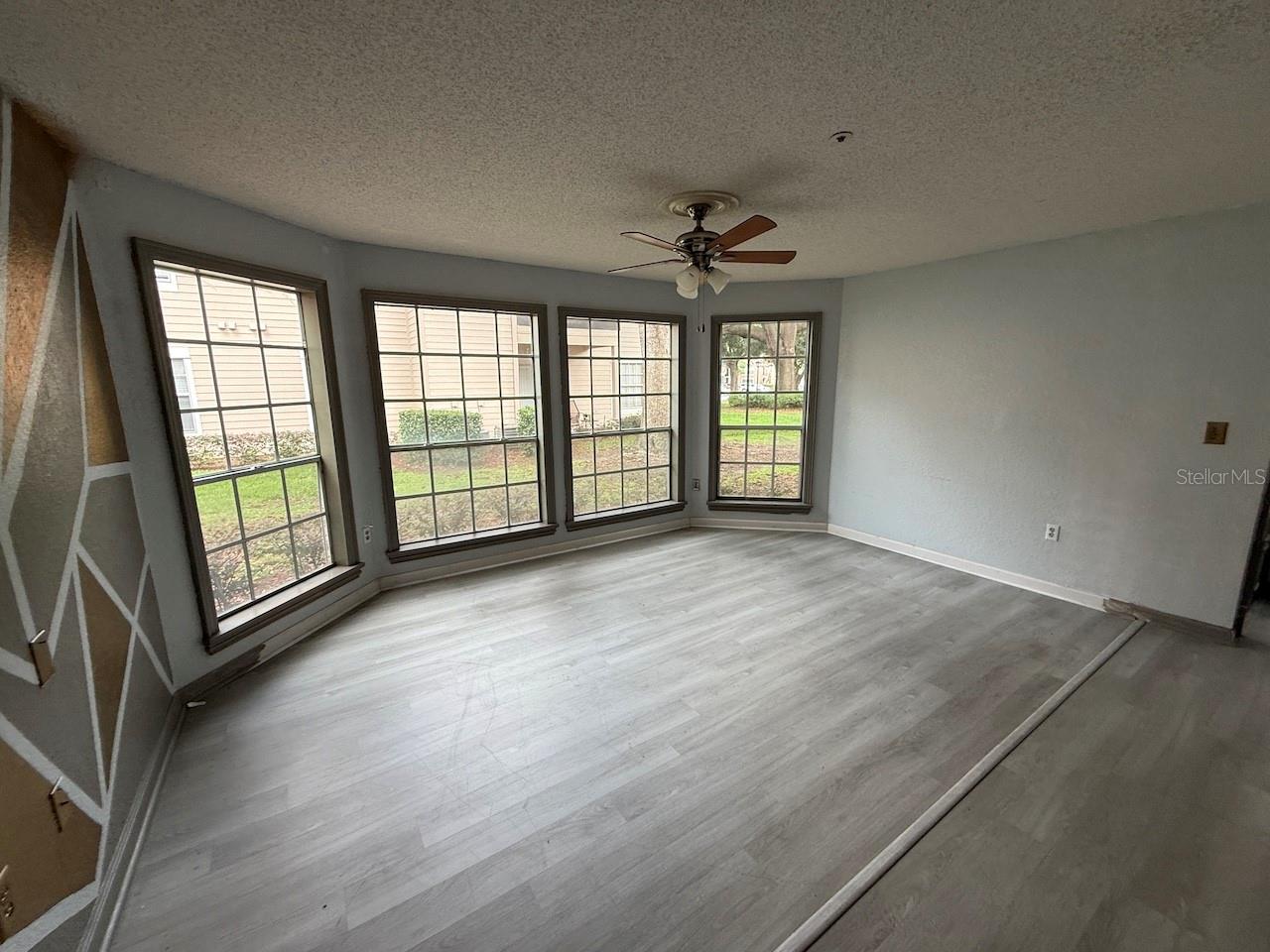 696 Youngstown Parkway, FL