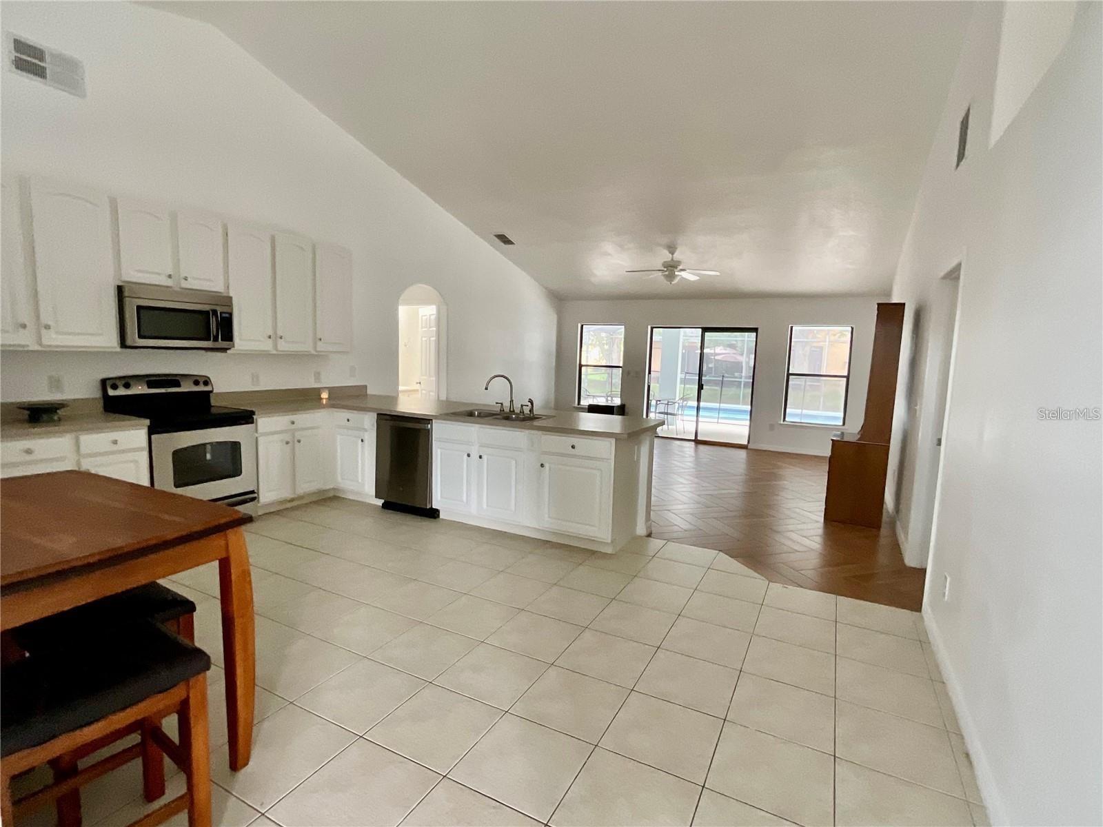 511 Coventry Road, FL